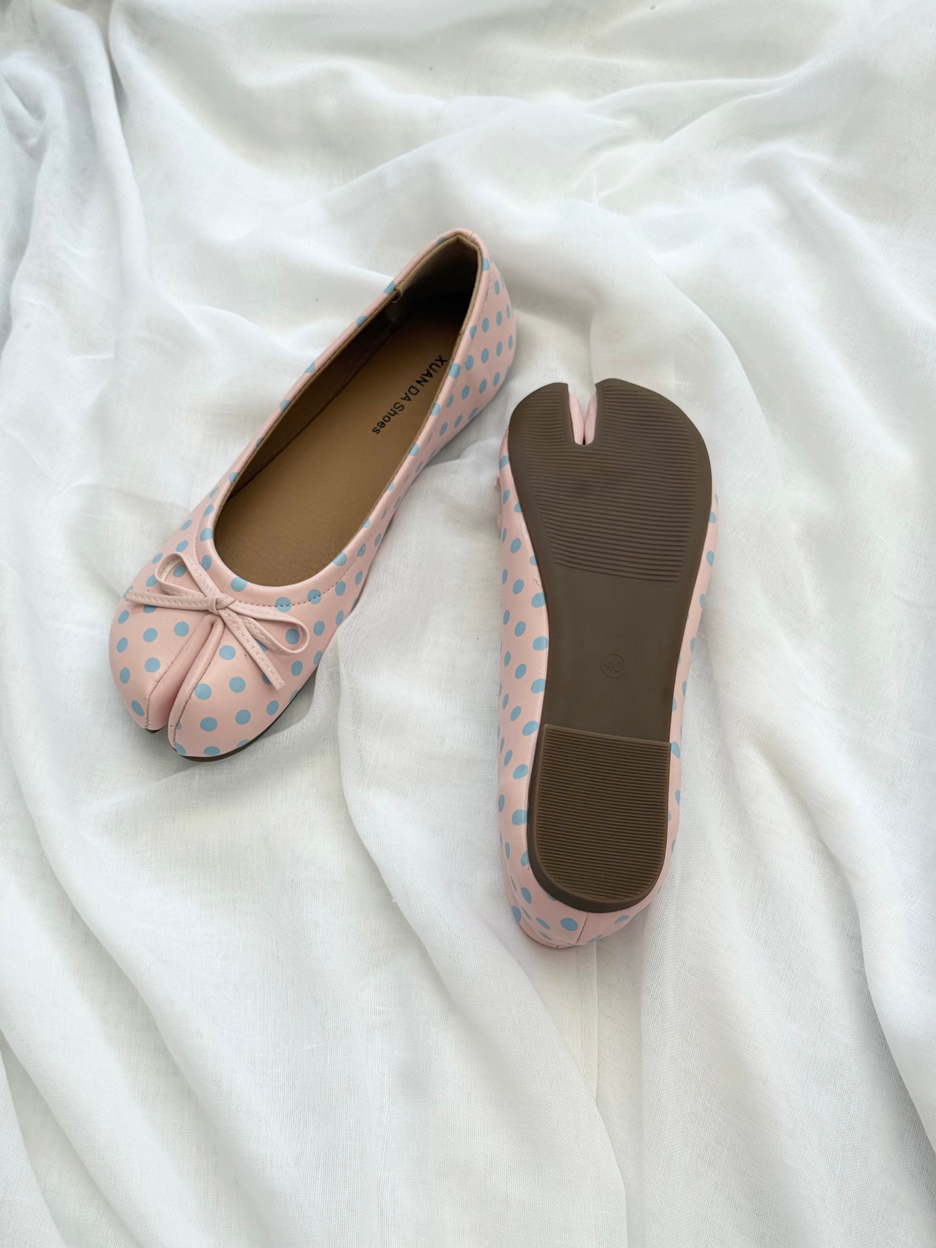 ✿ pink polka dot tabi ballet flats (size 8.5)