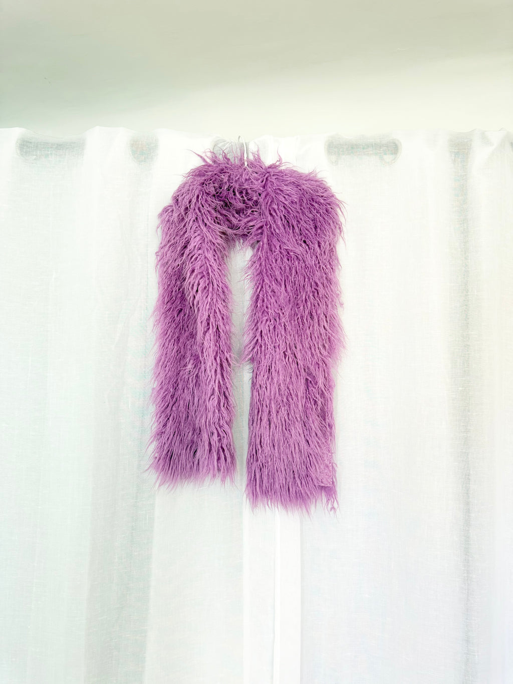 ✿ purple shaggy faux fur scarf