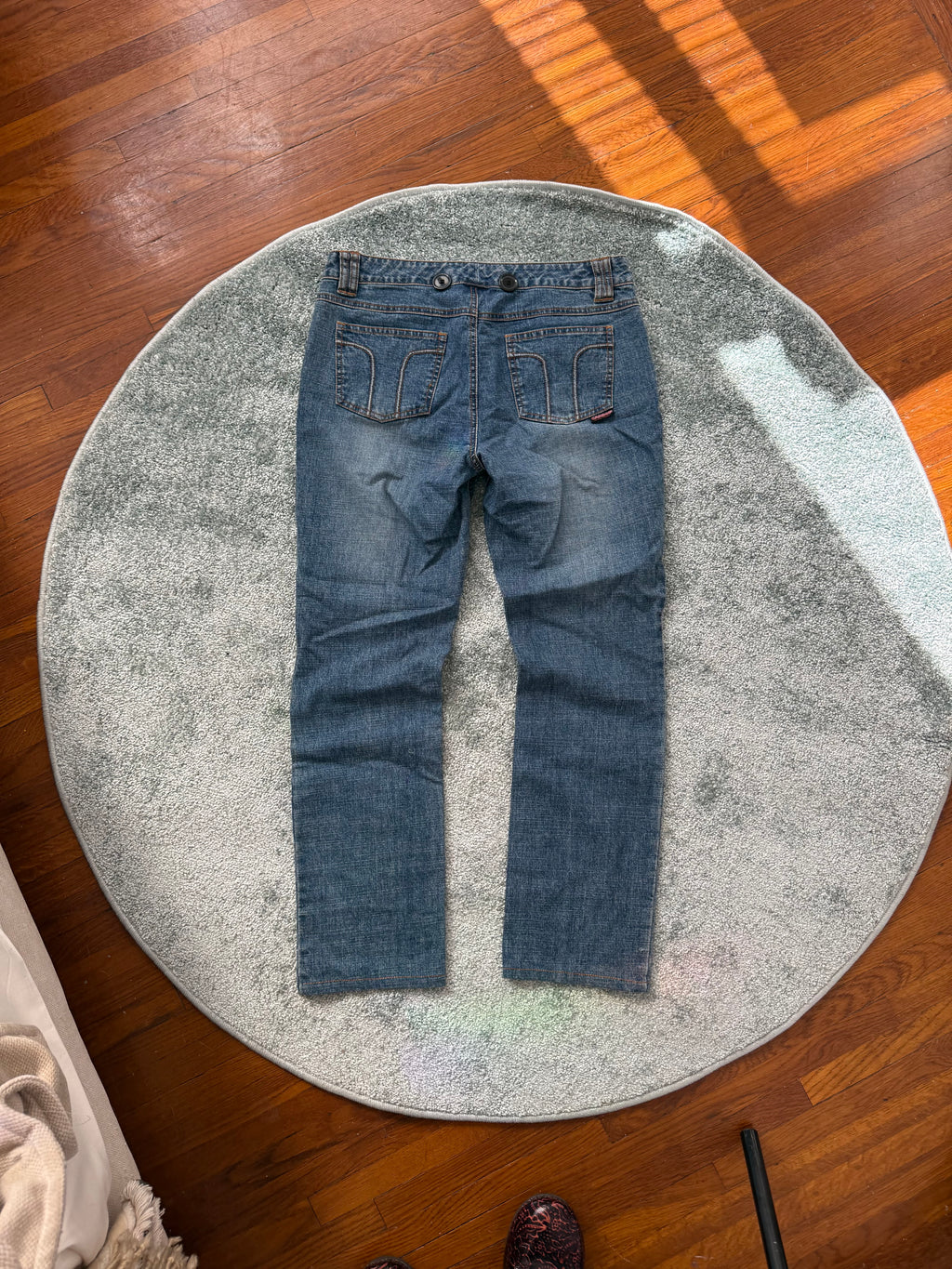 vintage y2k low rise carbon jeans (31”)