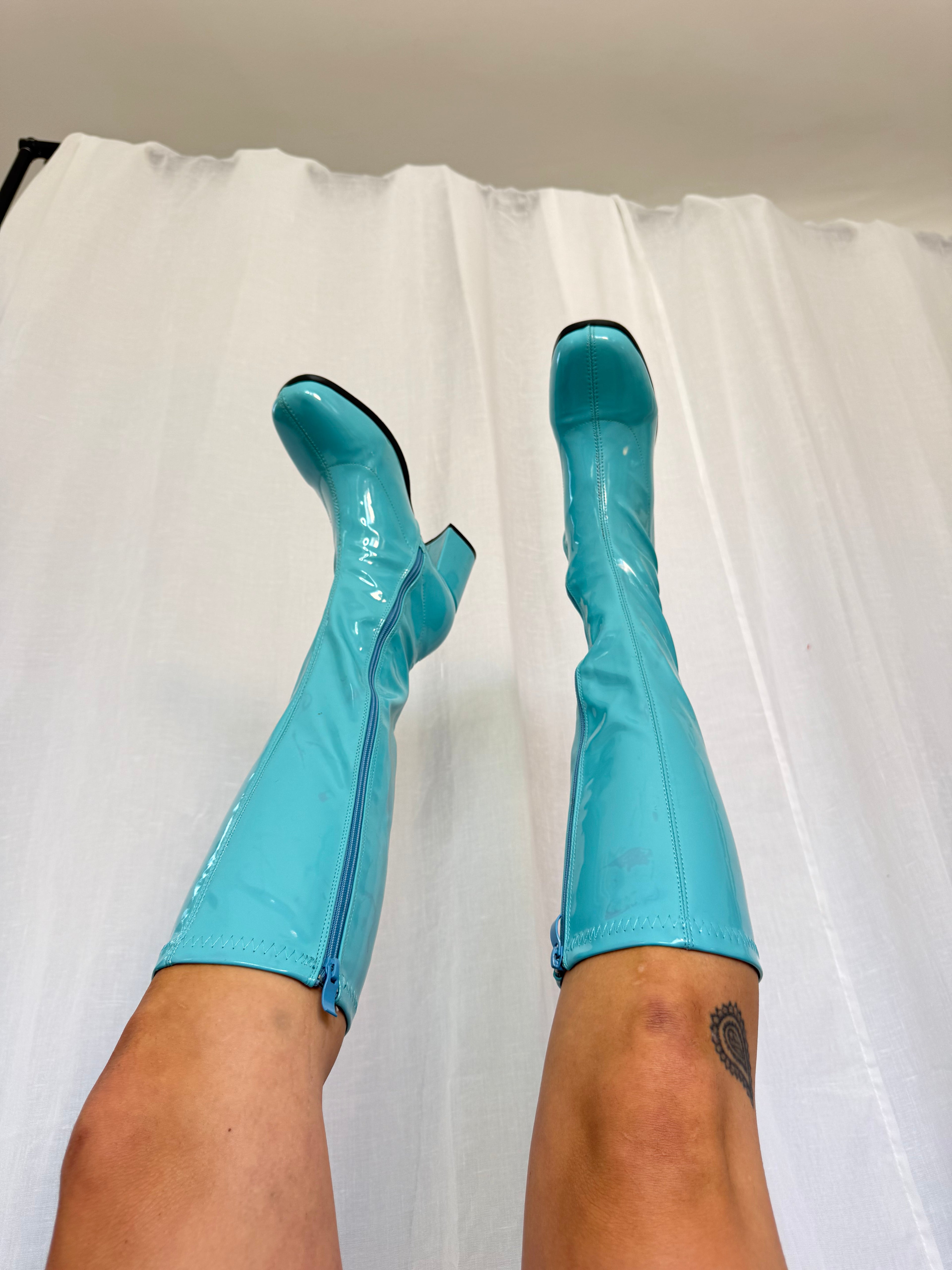 blue gogo boots