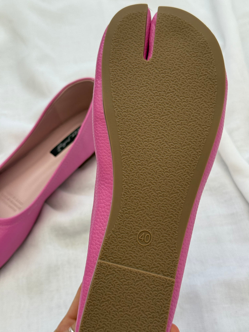 ✿ hot pink tabi ballet flats • (size 8.5)