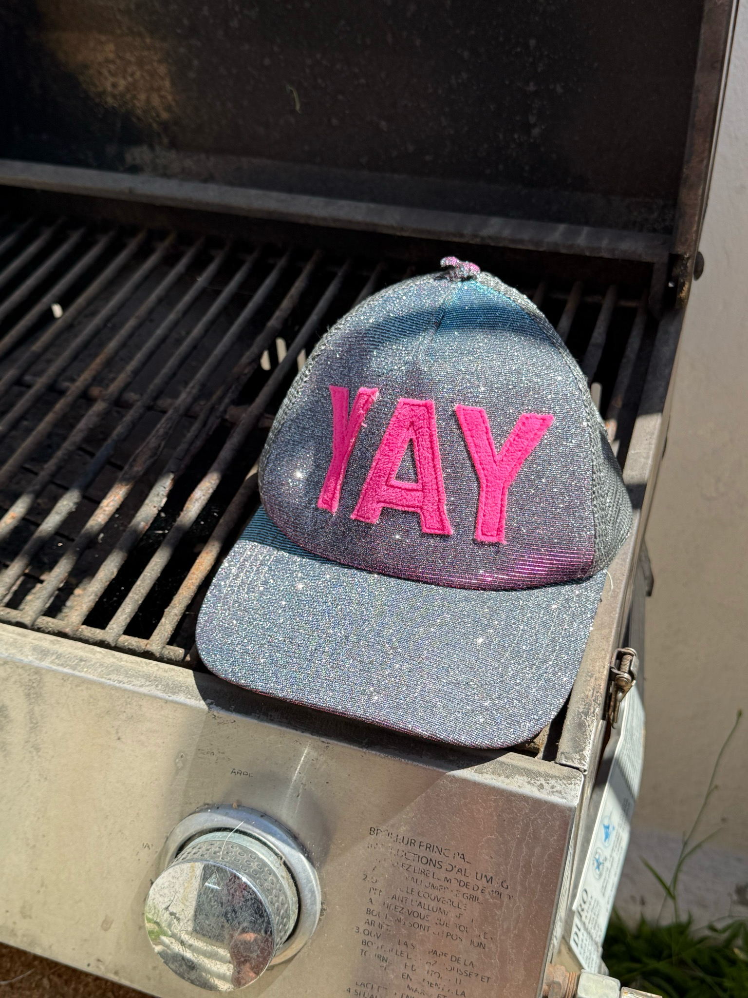 YAY mesh sparkle trucker hat