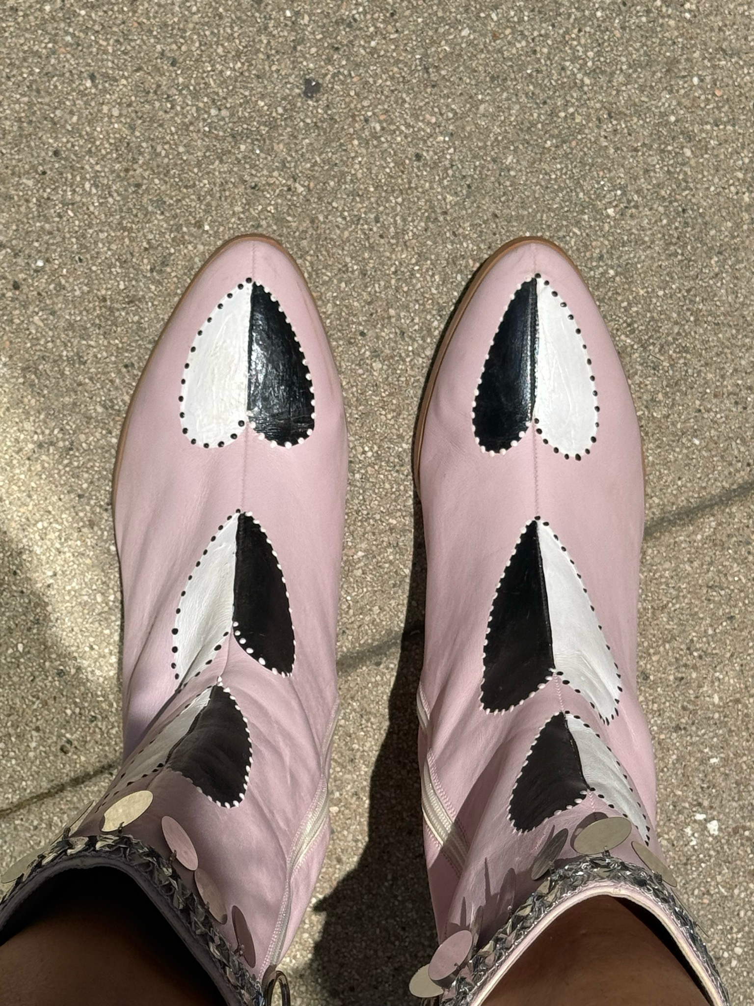 hand painted heart boots - size 12