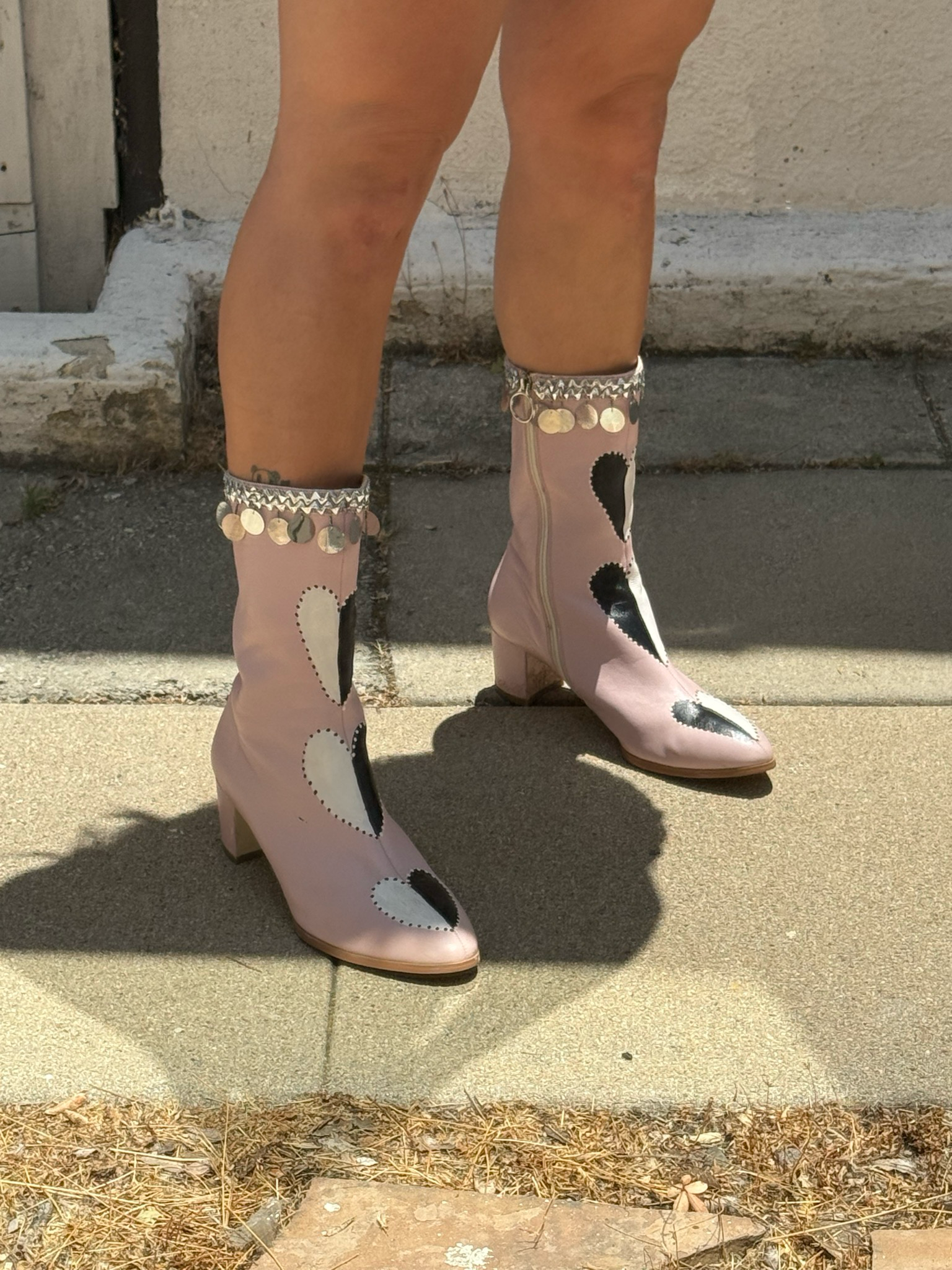 hand painted heart boots - size 12