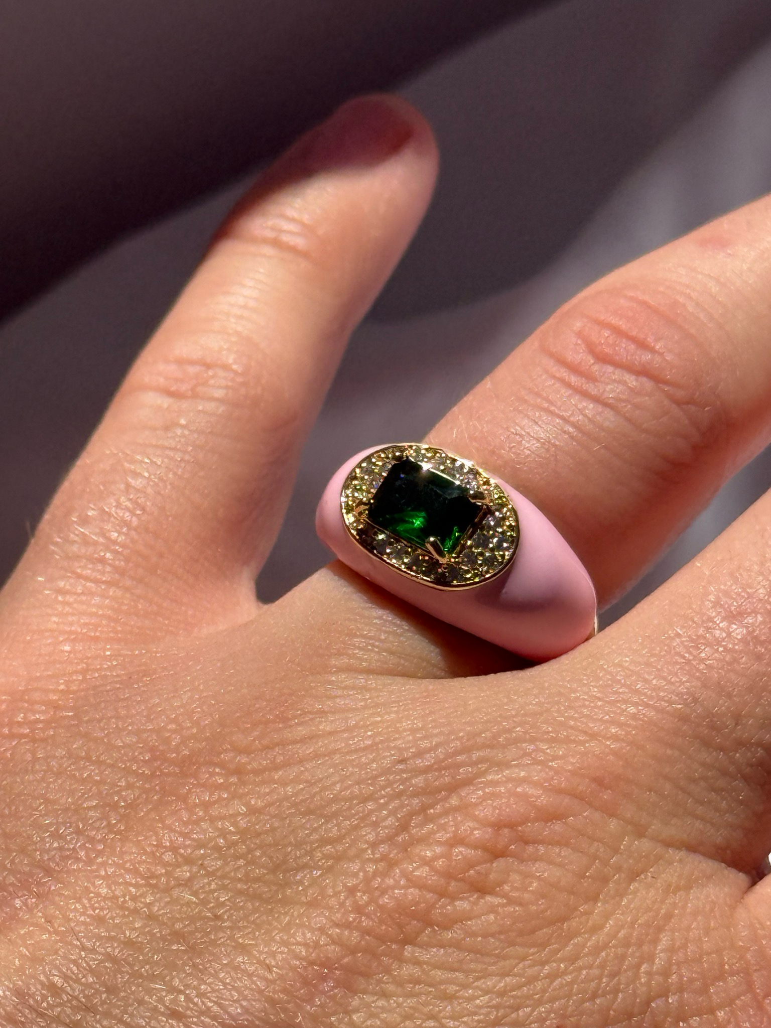 emerald enamel ring