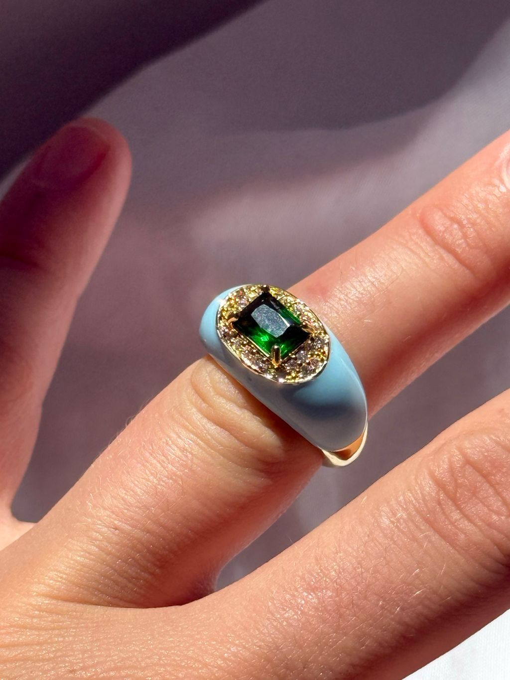 emerald enamel ring