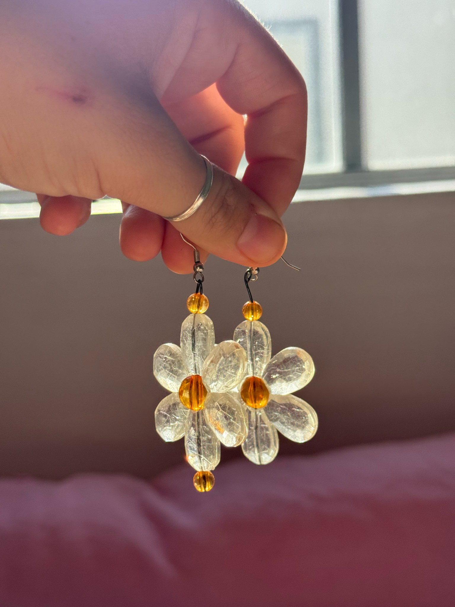 vintage beaded daisy earrings