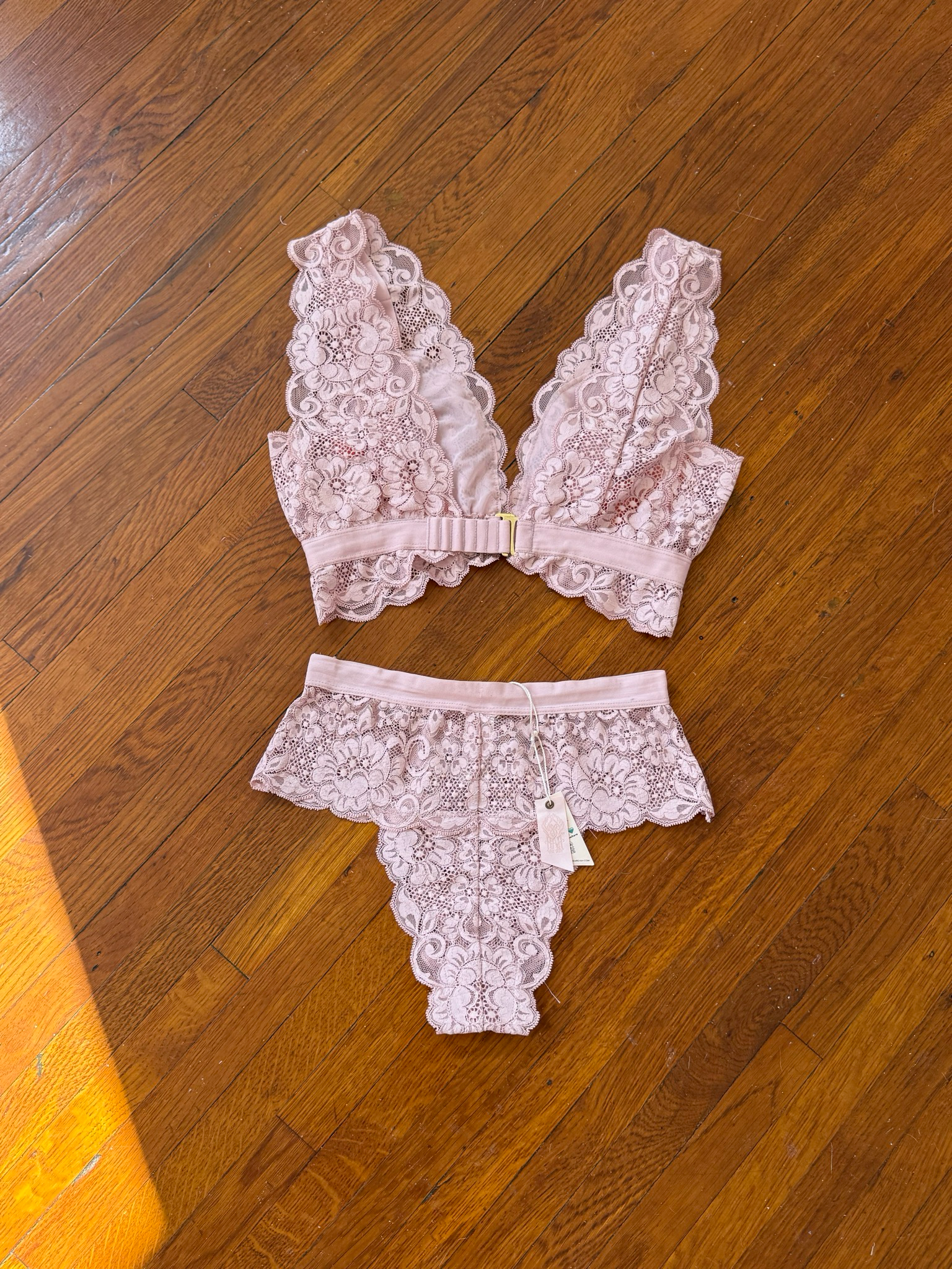 hah stretchy lace two piece