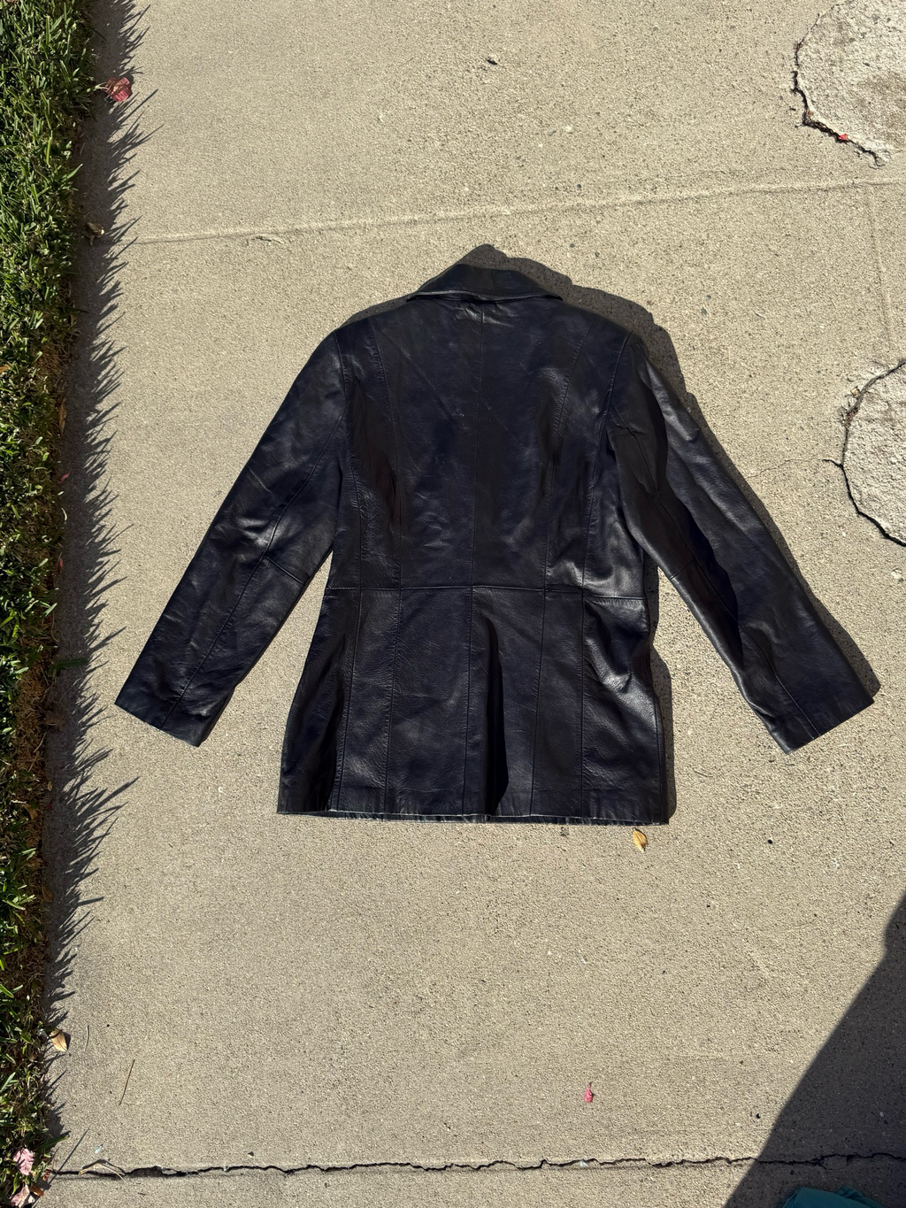 perfect 90’s leather jacket