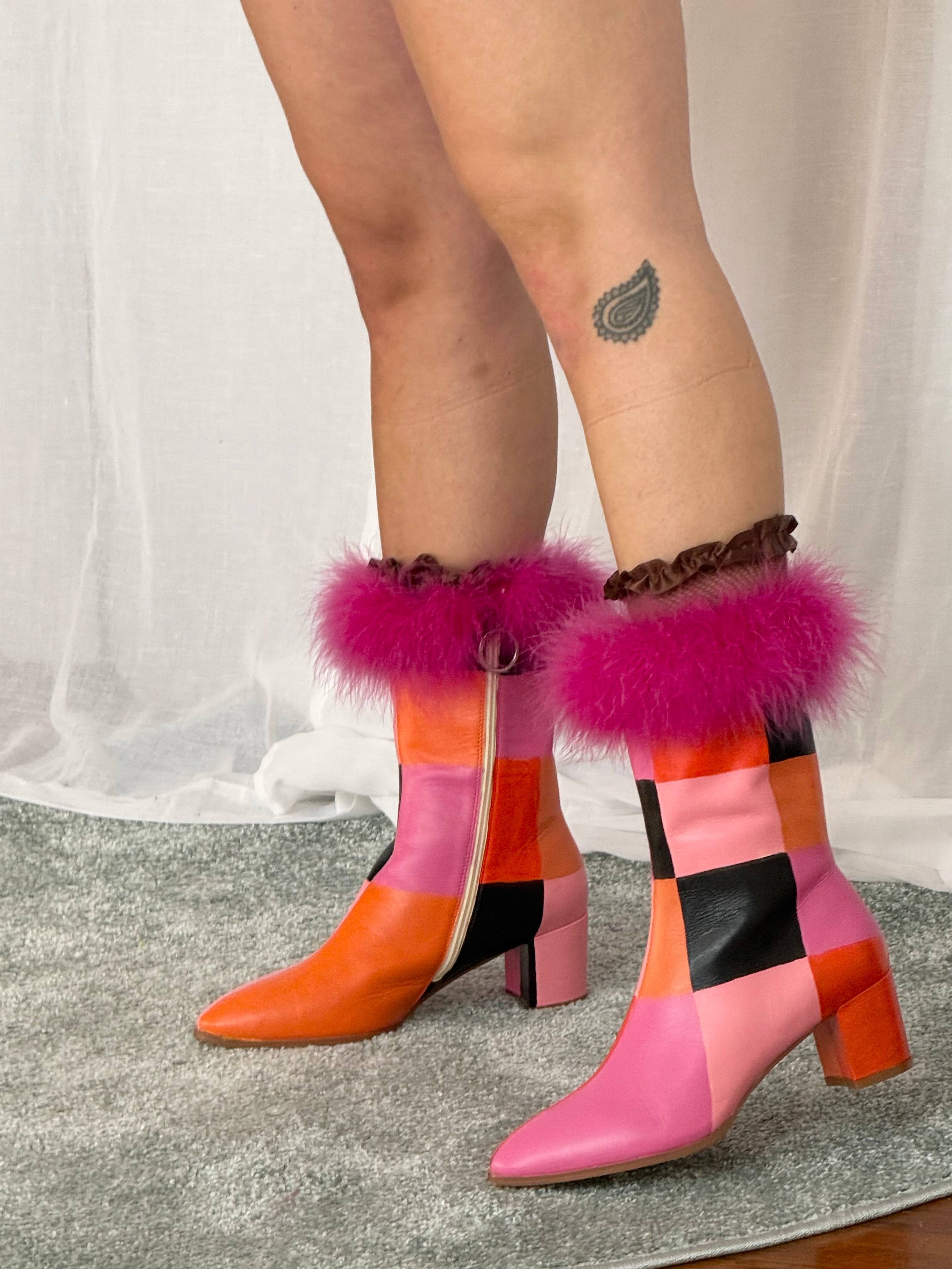 ✿ ruffled feathers checker boots ✿ (size 10)