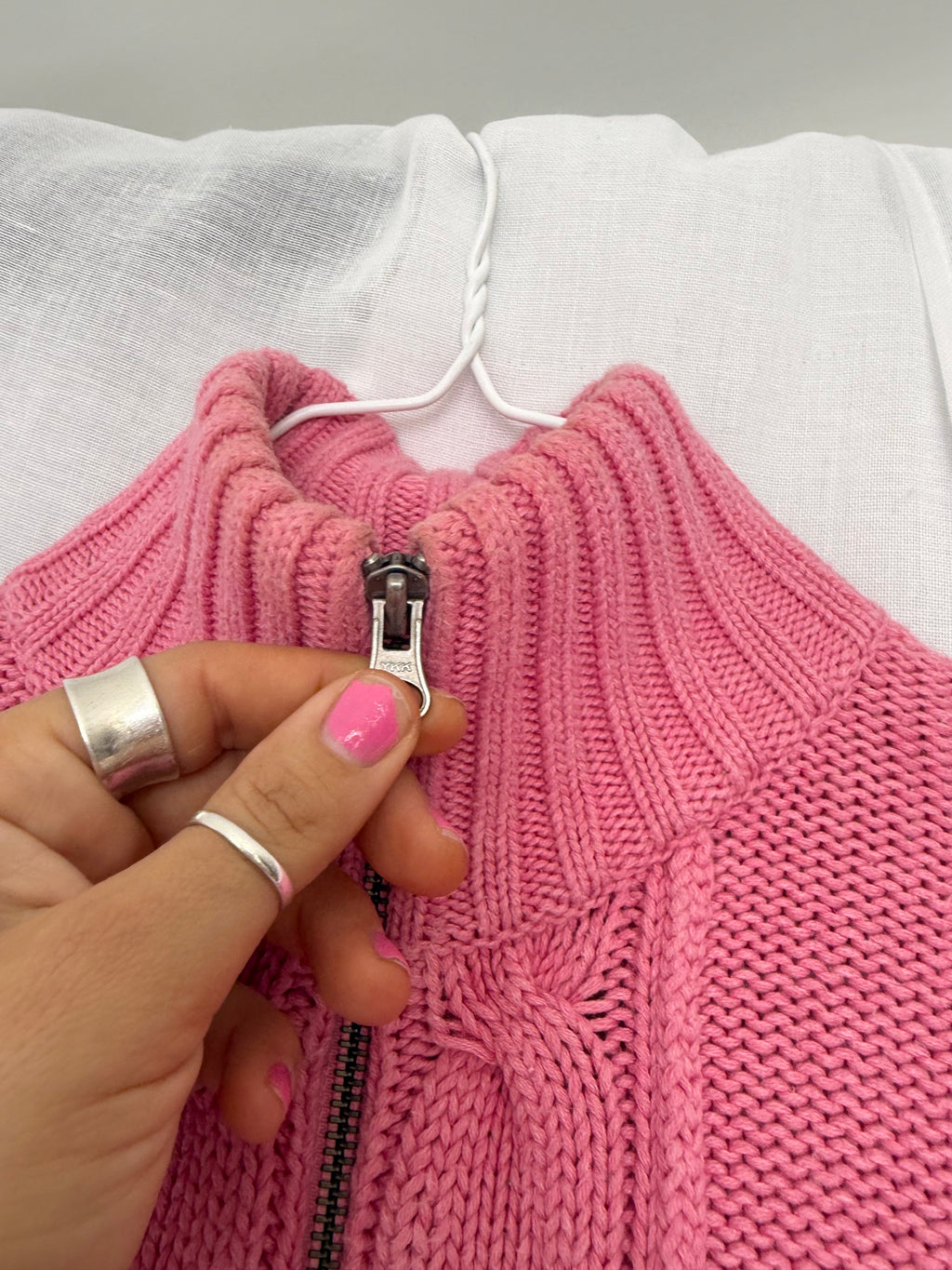 ✧ ✩ pink cable knit zip sweater ✩ ✧