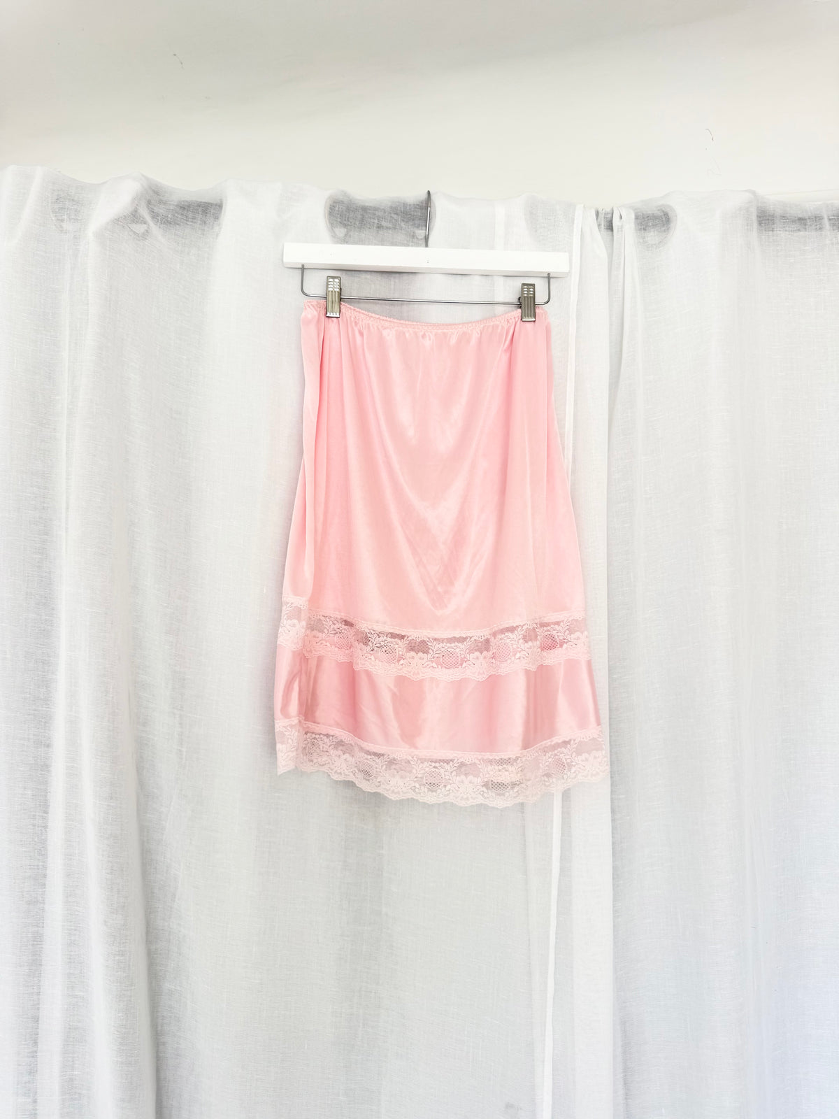 coquette pink lace slip skirt ✧