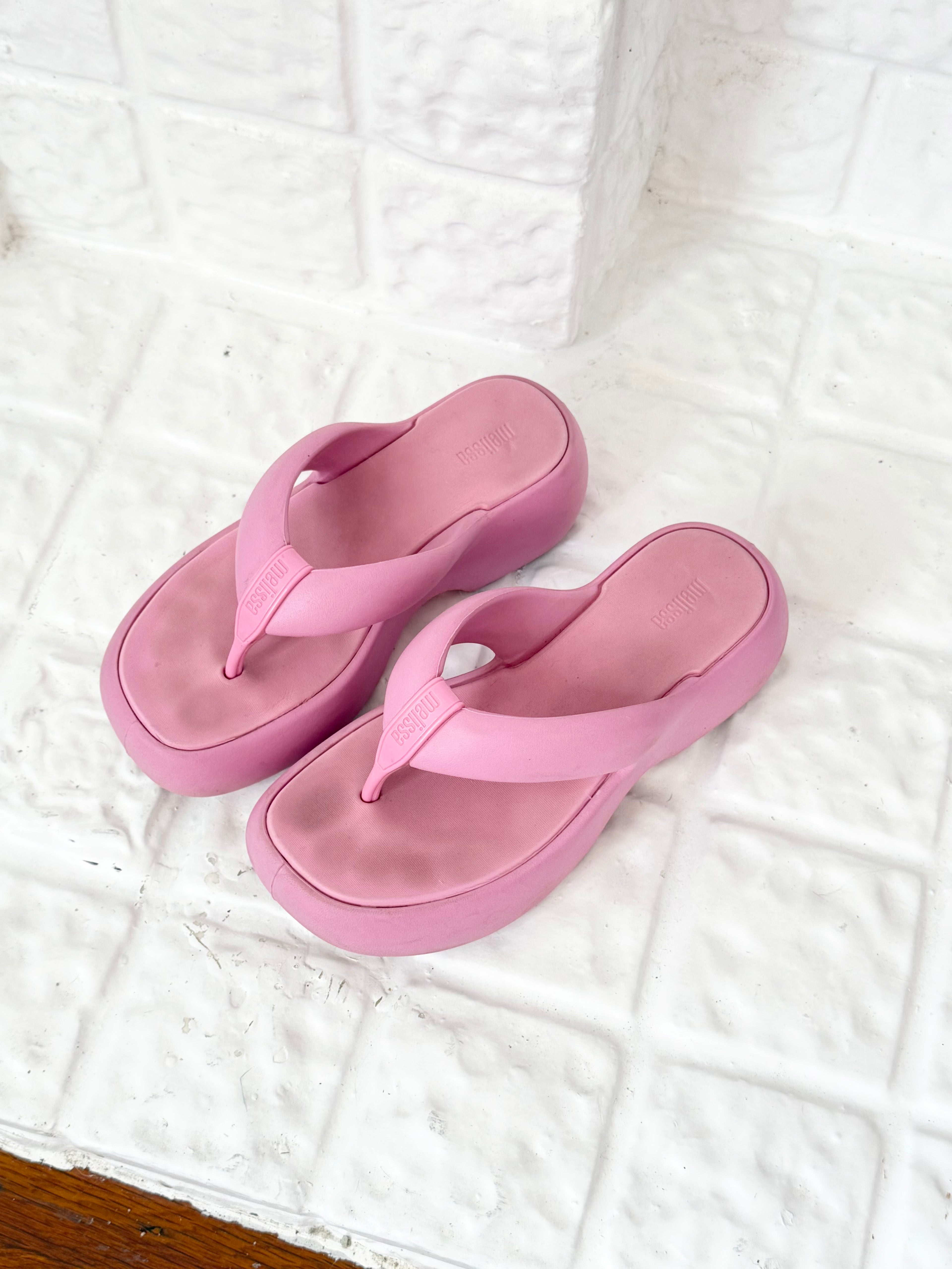melissa free II pink platform flip flops ✧