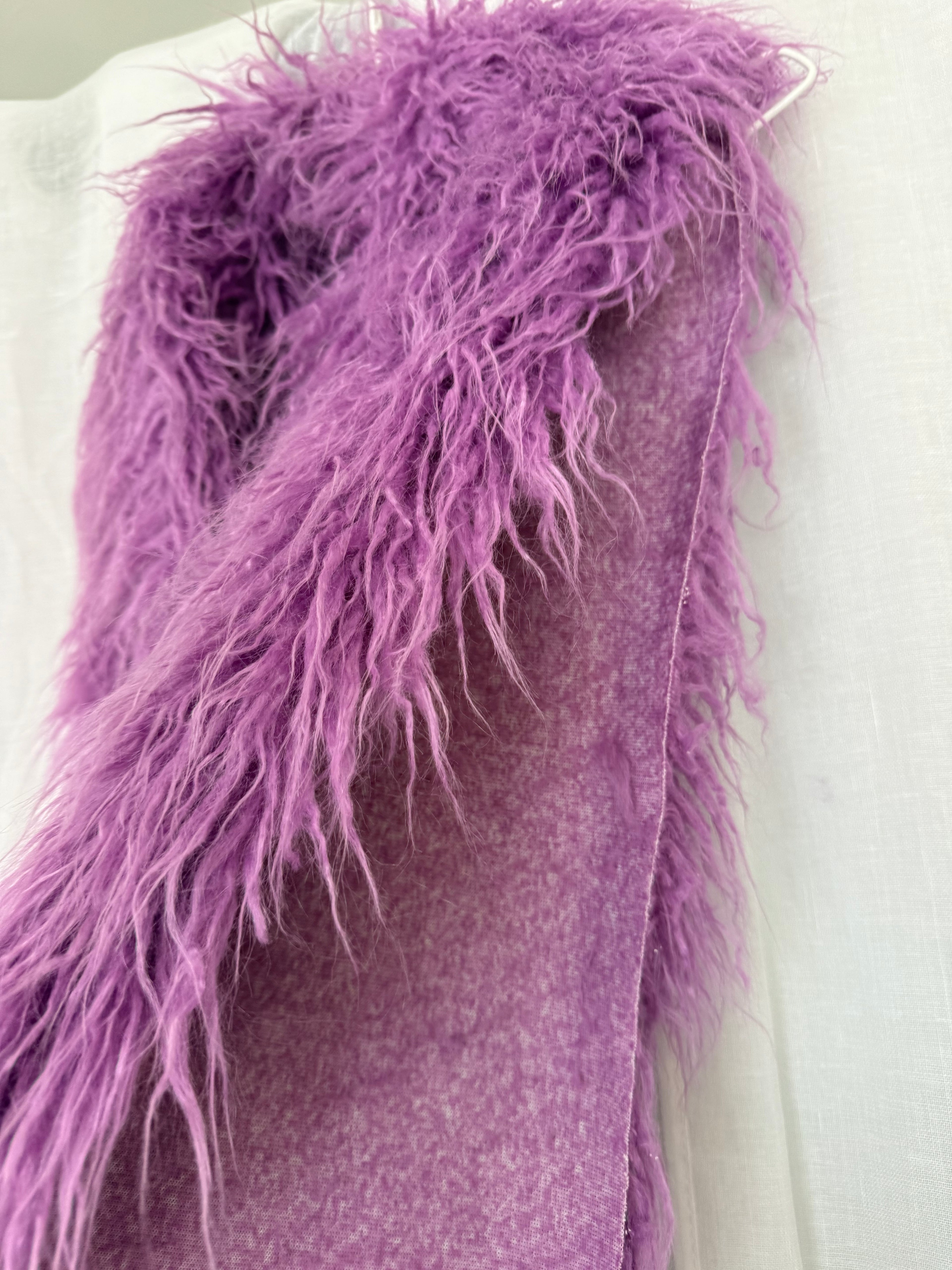✿ purple shaggy faux fur scarf