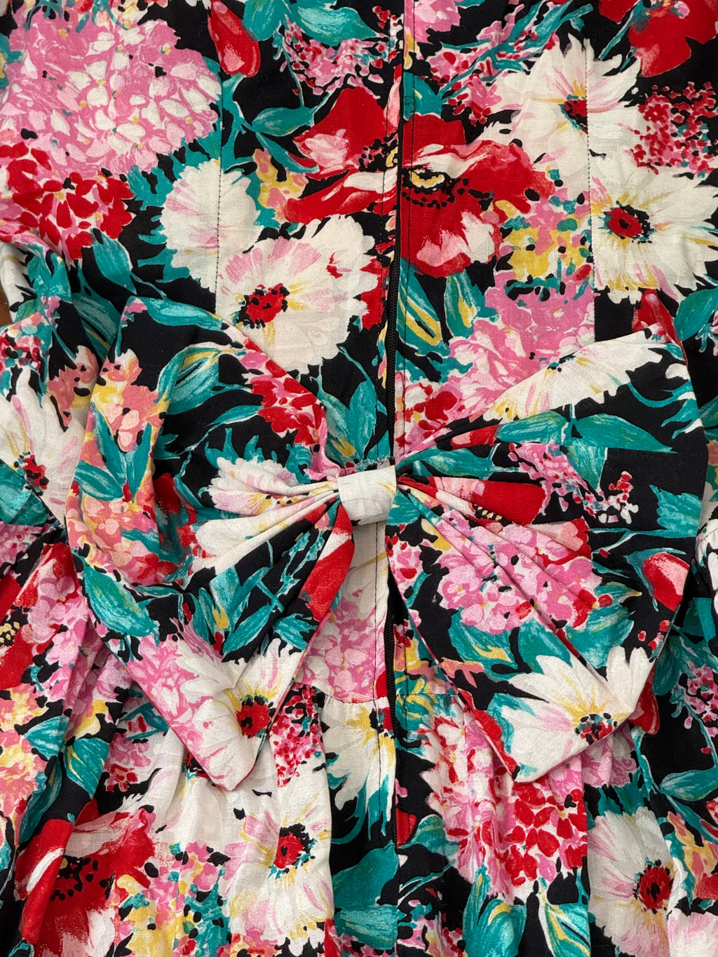 vintage floral puff sleeve midi dress