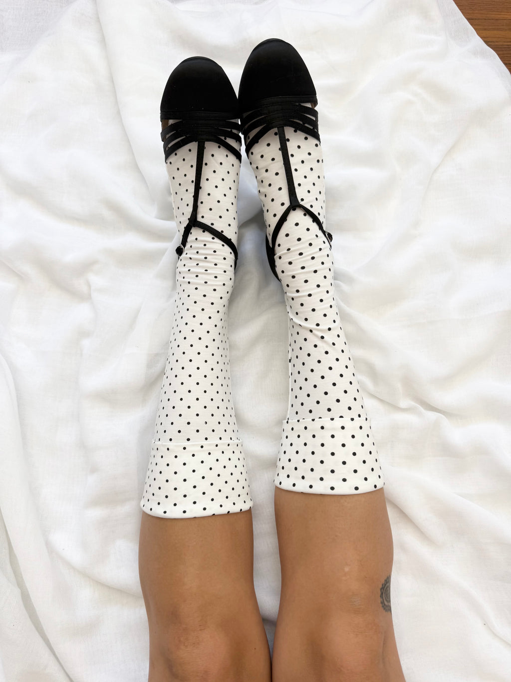 ✿ polka dot button cuff knee high socks •