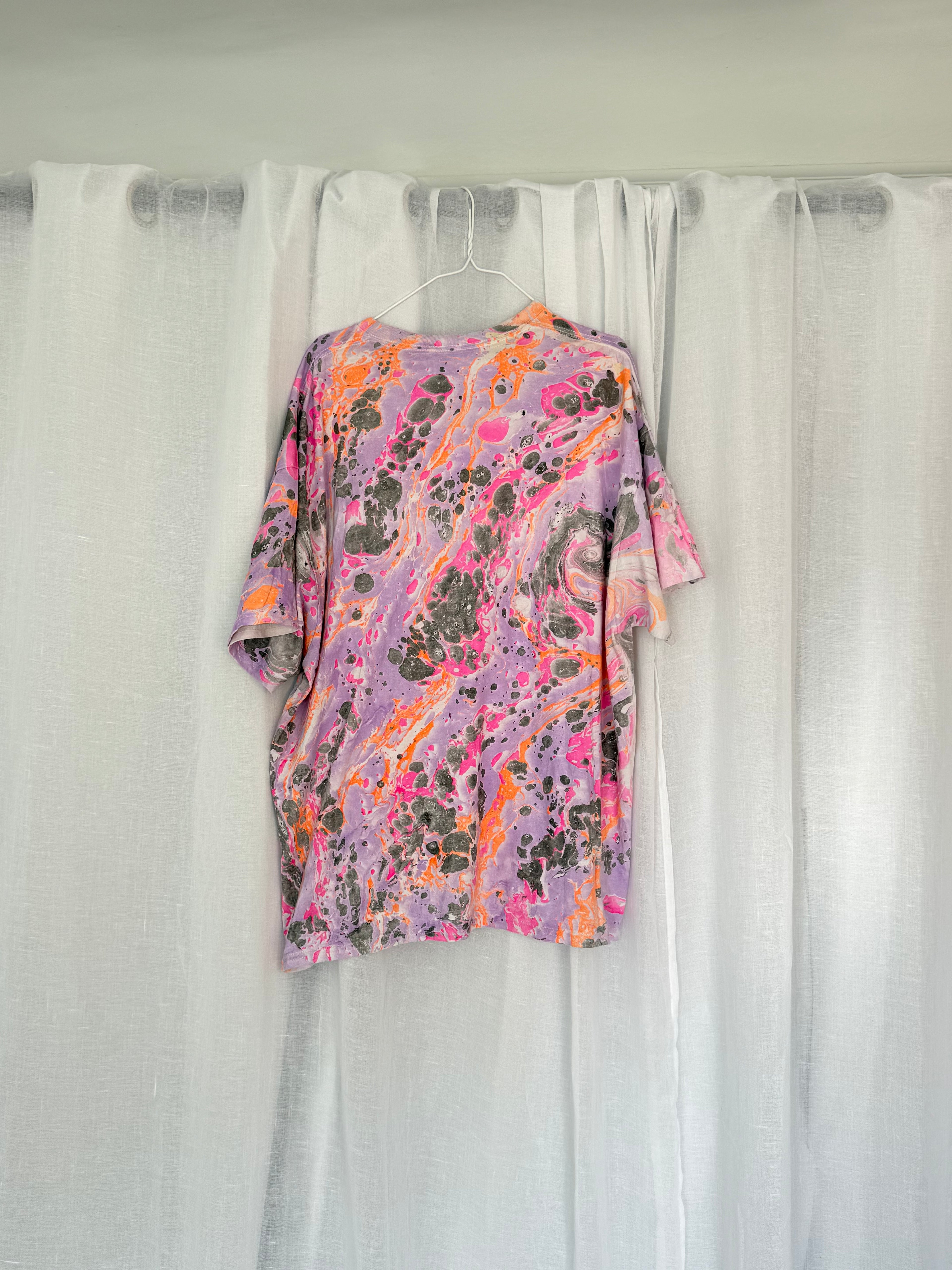 ✨🎨 MYFAWNNY marble painted graphic tee 🎨✨