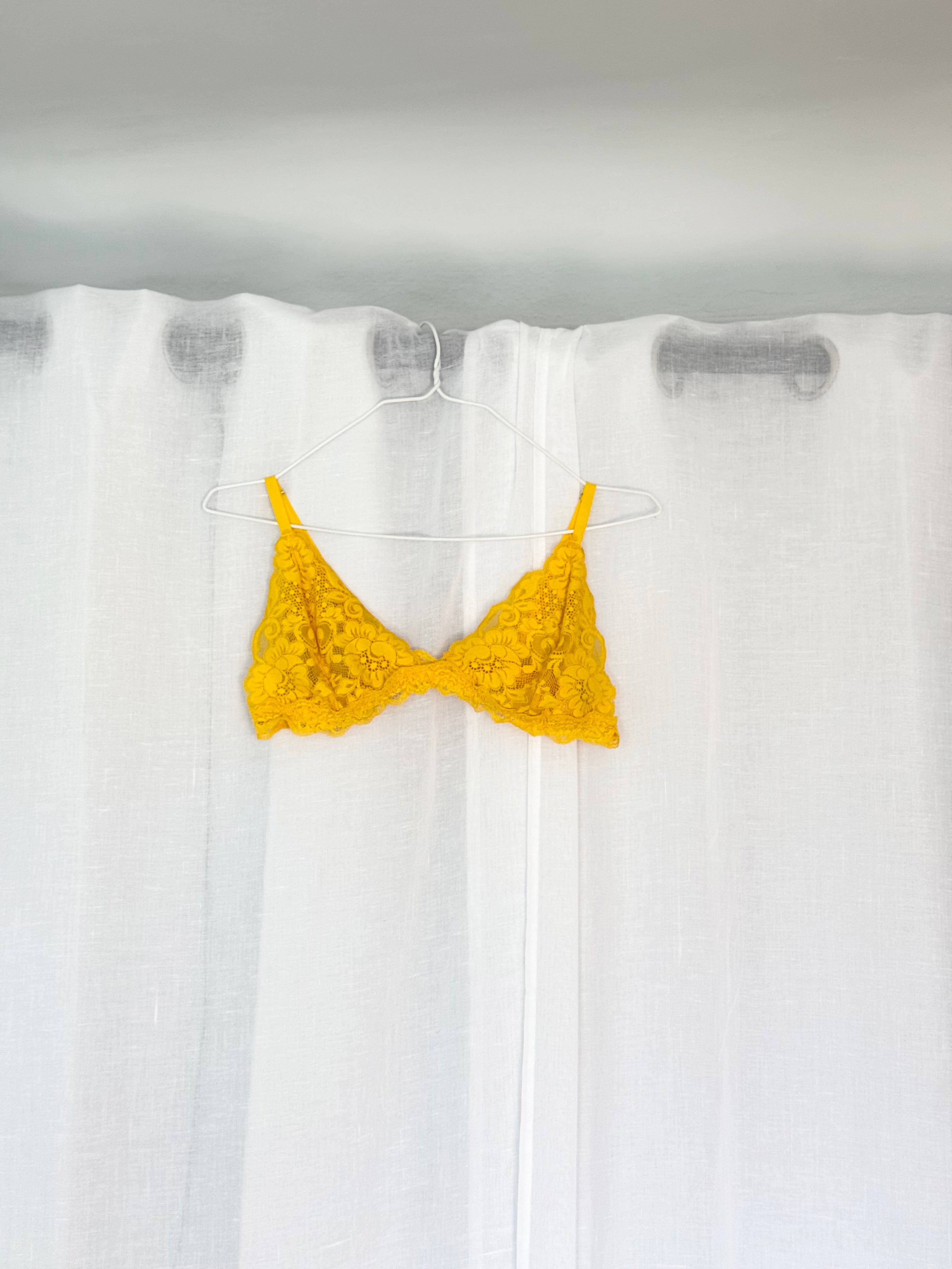 ✿ ✿ yellow lace bralette ✿ ✿