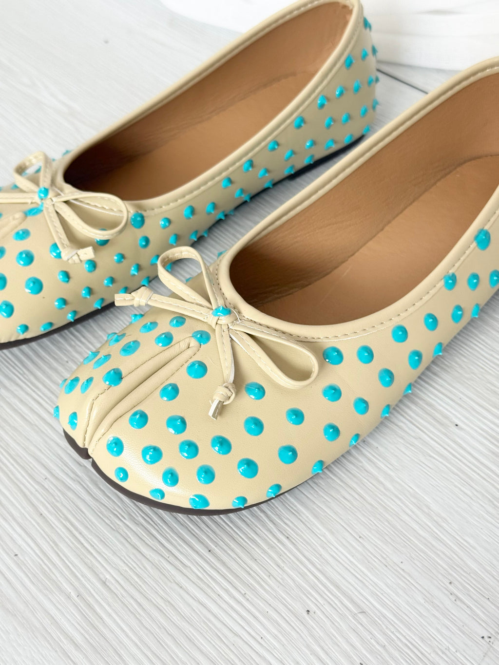 spiked tabi split toe ballet flats ♡ (size 8.5)