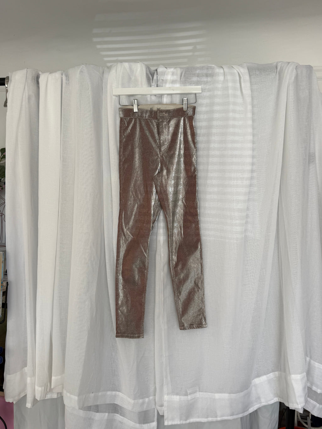 shimmer velvet skinny pants