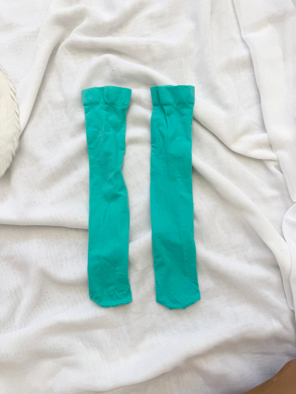 ✿ aqua sheer knee high socks •