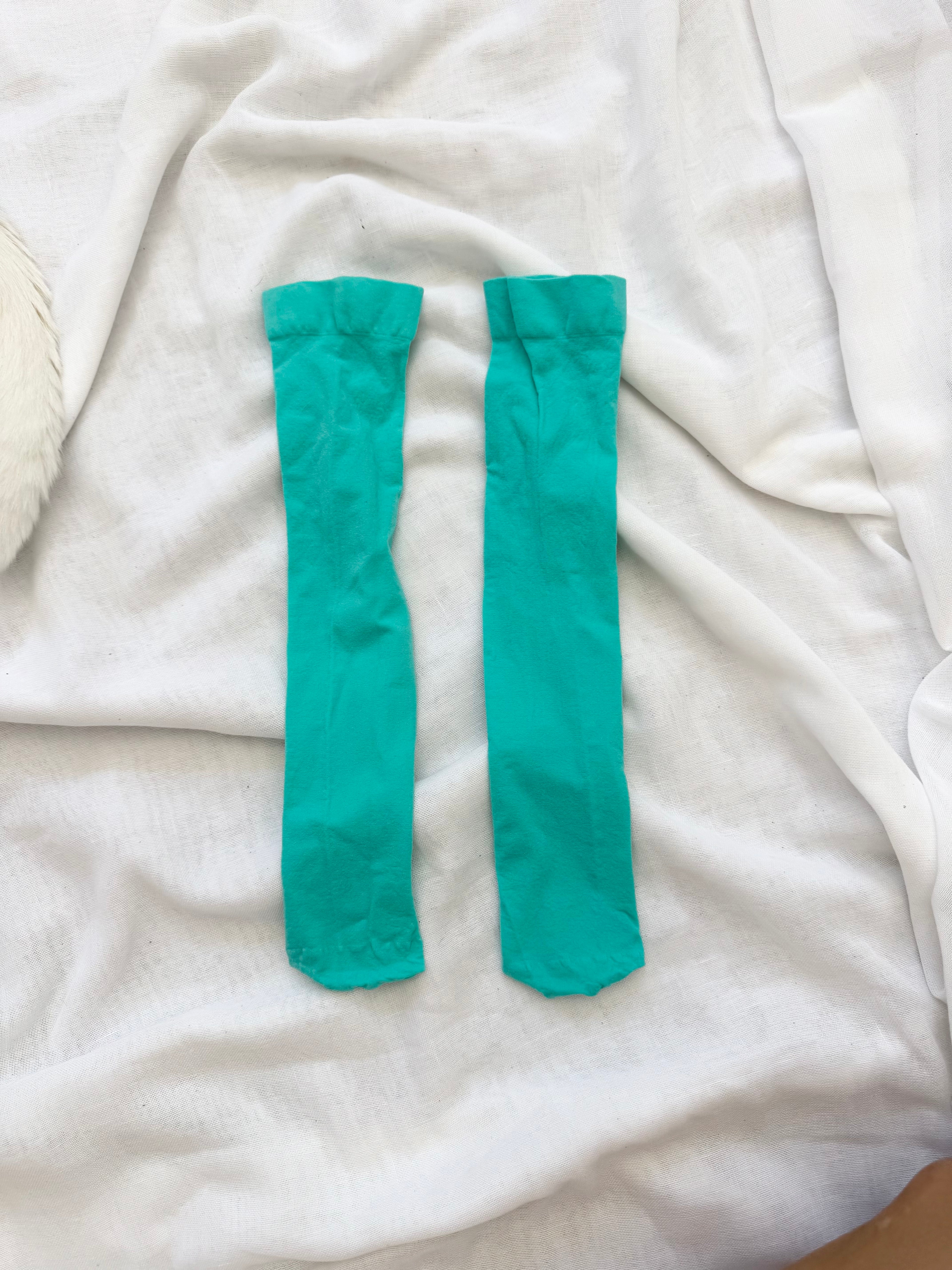✿ aqua sheer knee high socks •