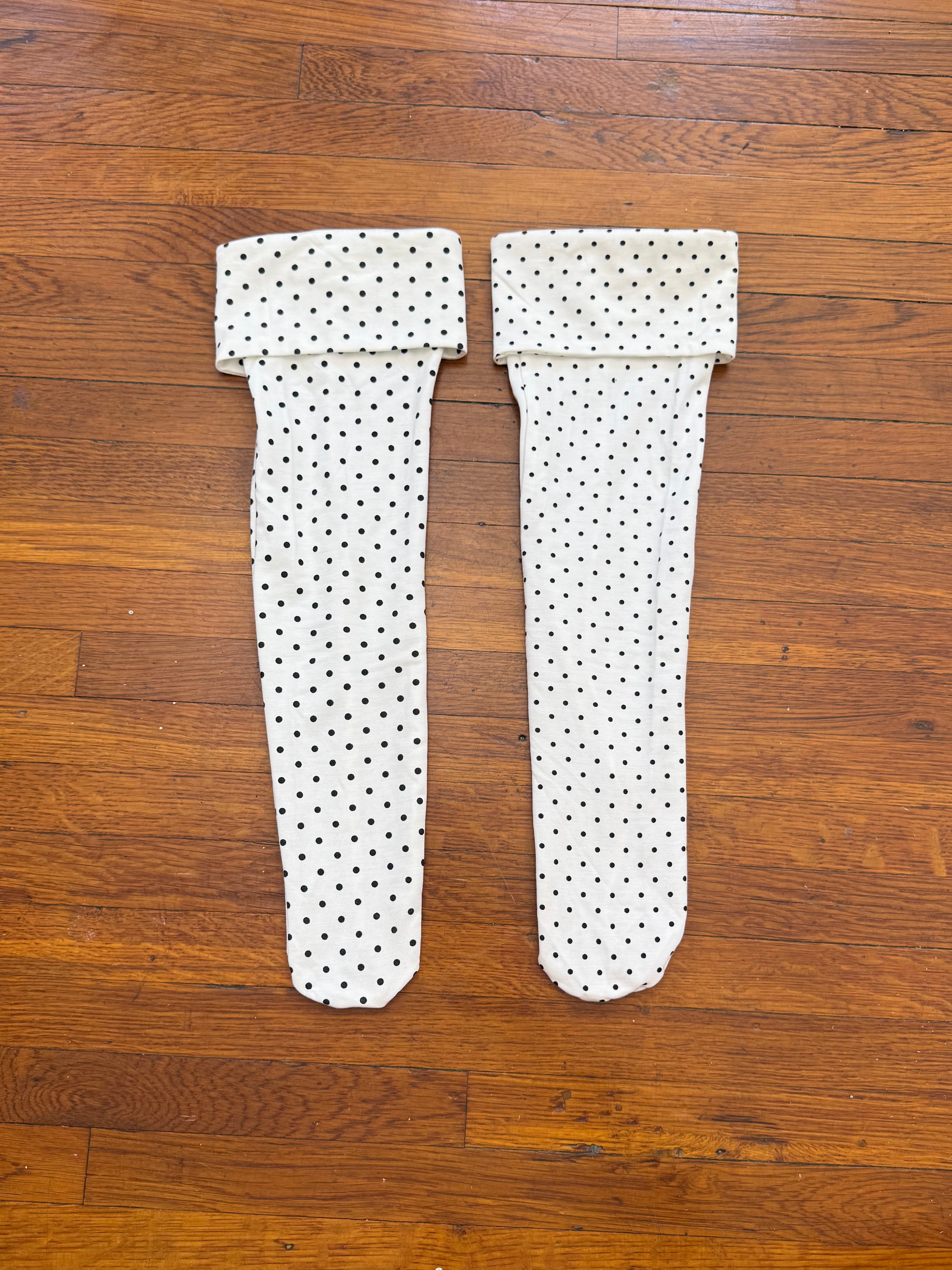 ✿ polka dot button cuff knee high socks •