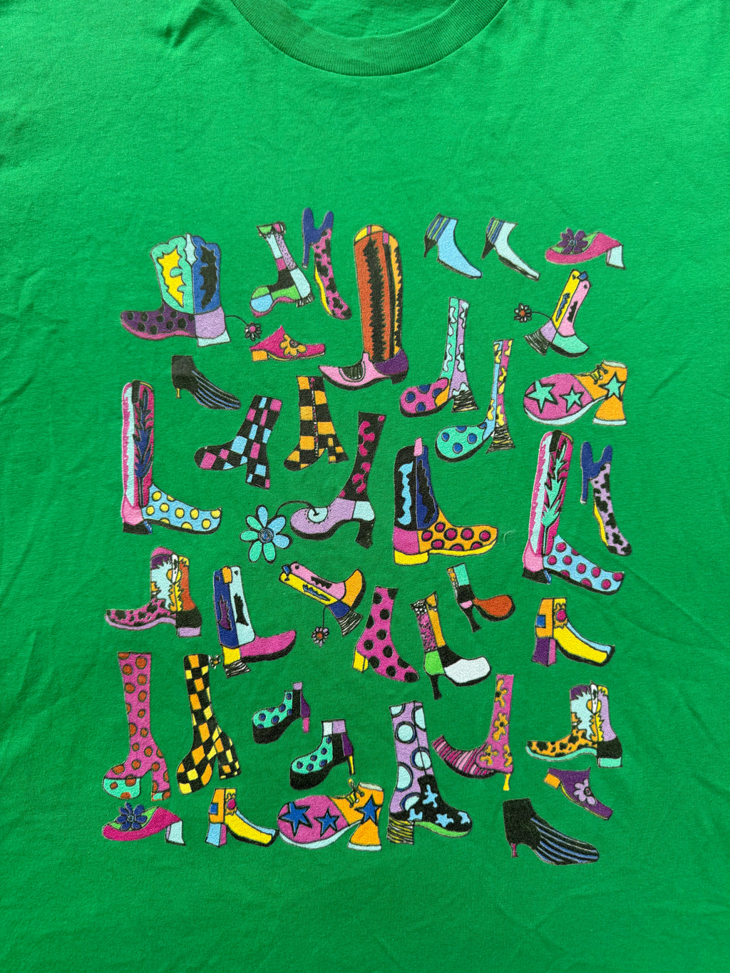 ✿ zig zag goods custom boots graphic tee