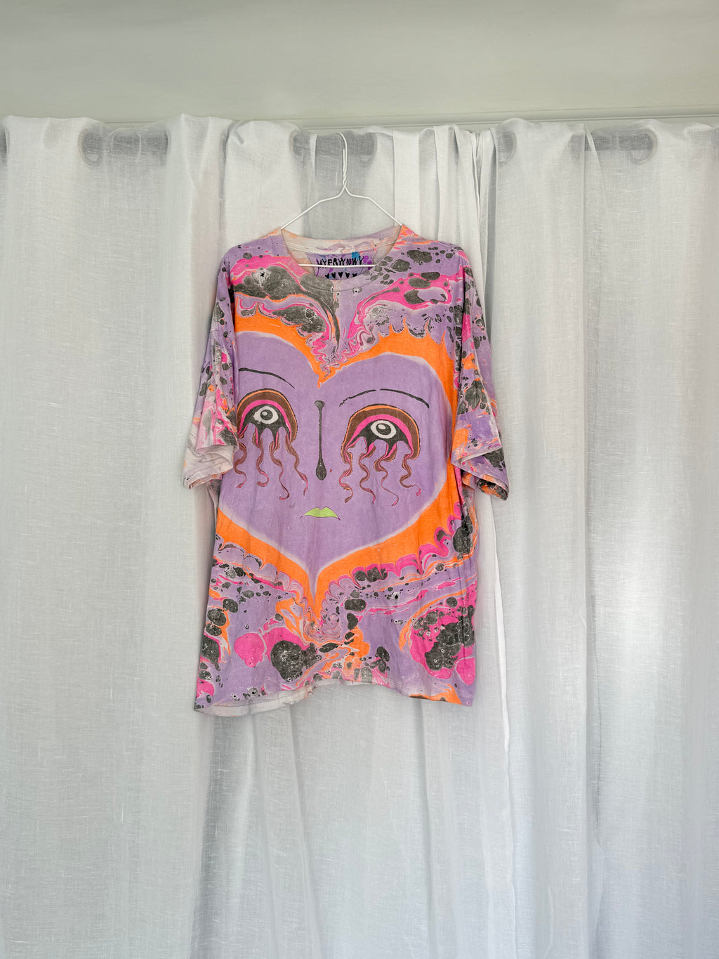 ✨🎨 MYFAWNNY marble painted graphic tee 🎨✨