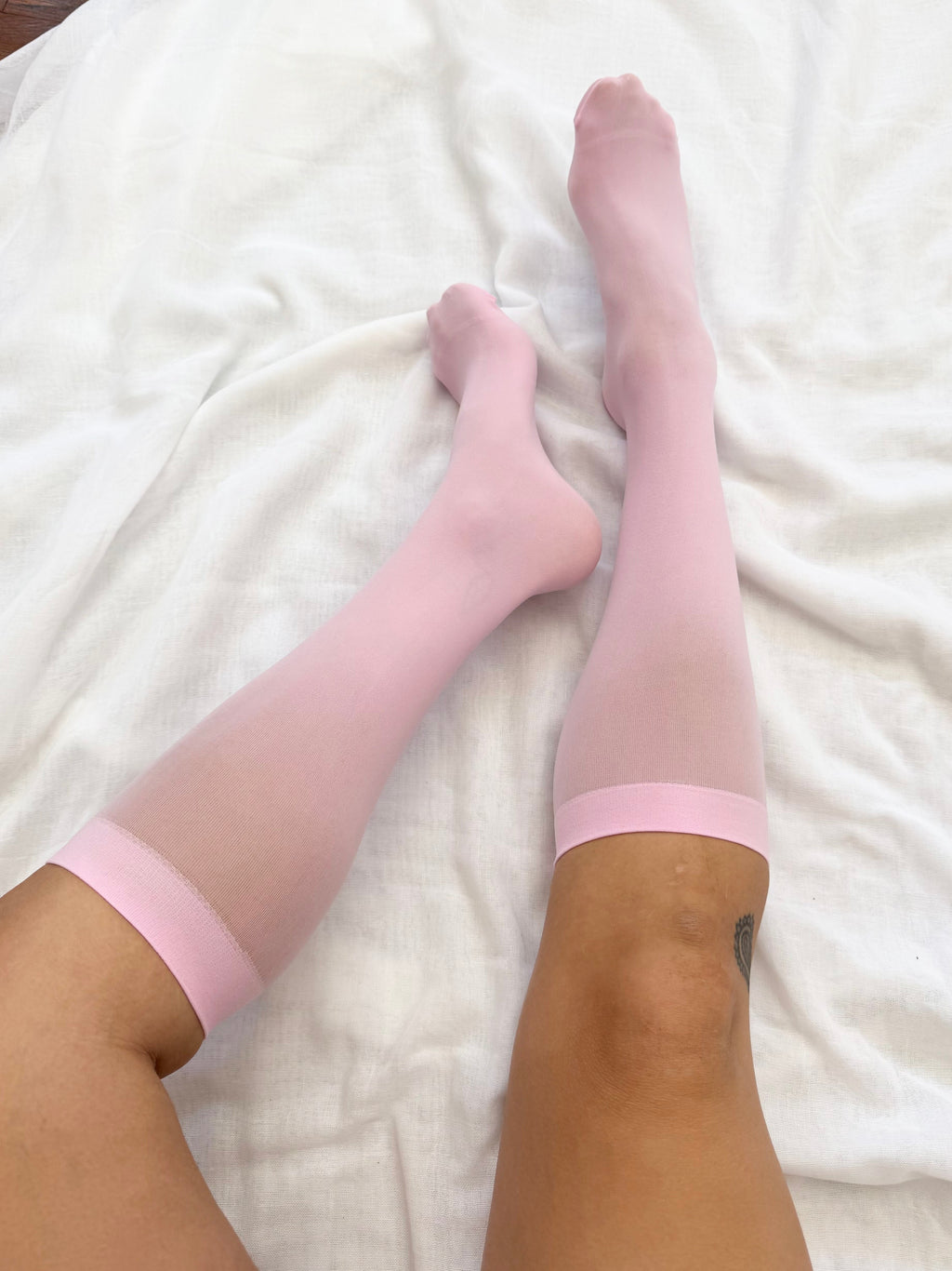 ✿ baby pink sheer knee high socks •