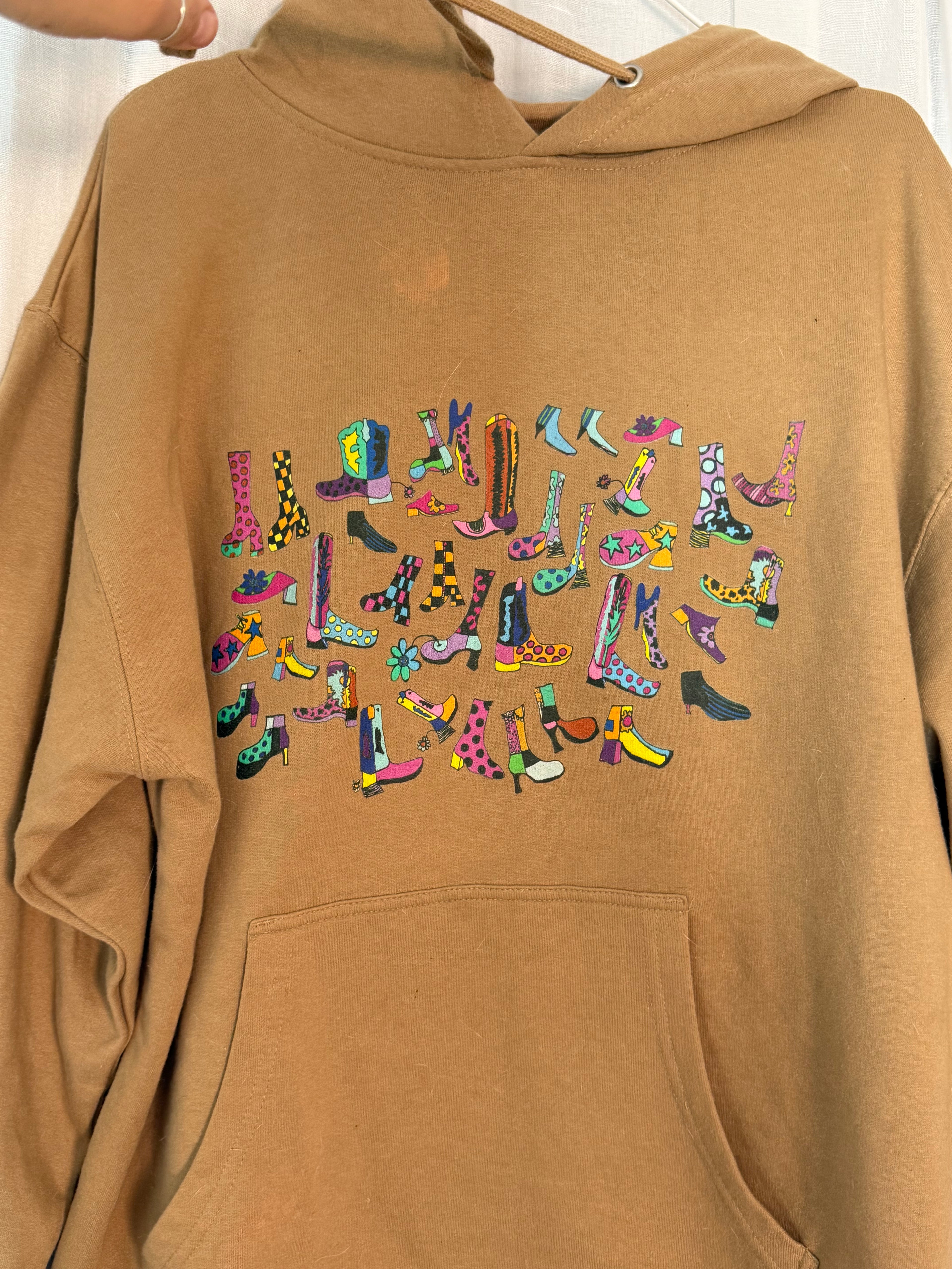 hand-painted boots hoodie 🤎👢