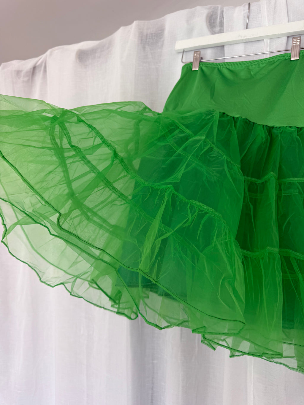 ✿ ⋆ 𓆩♡𓆪 bright green fairy tulle petticoat skirt 𓆩♡𓆪