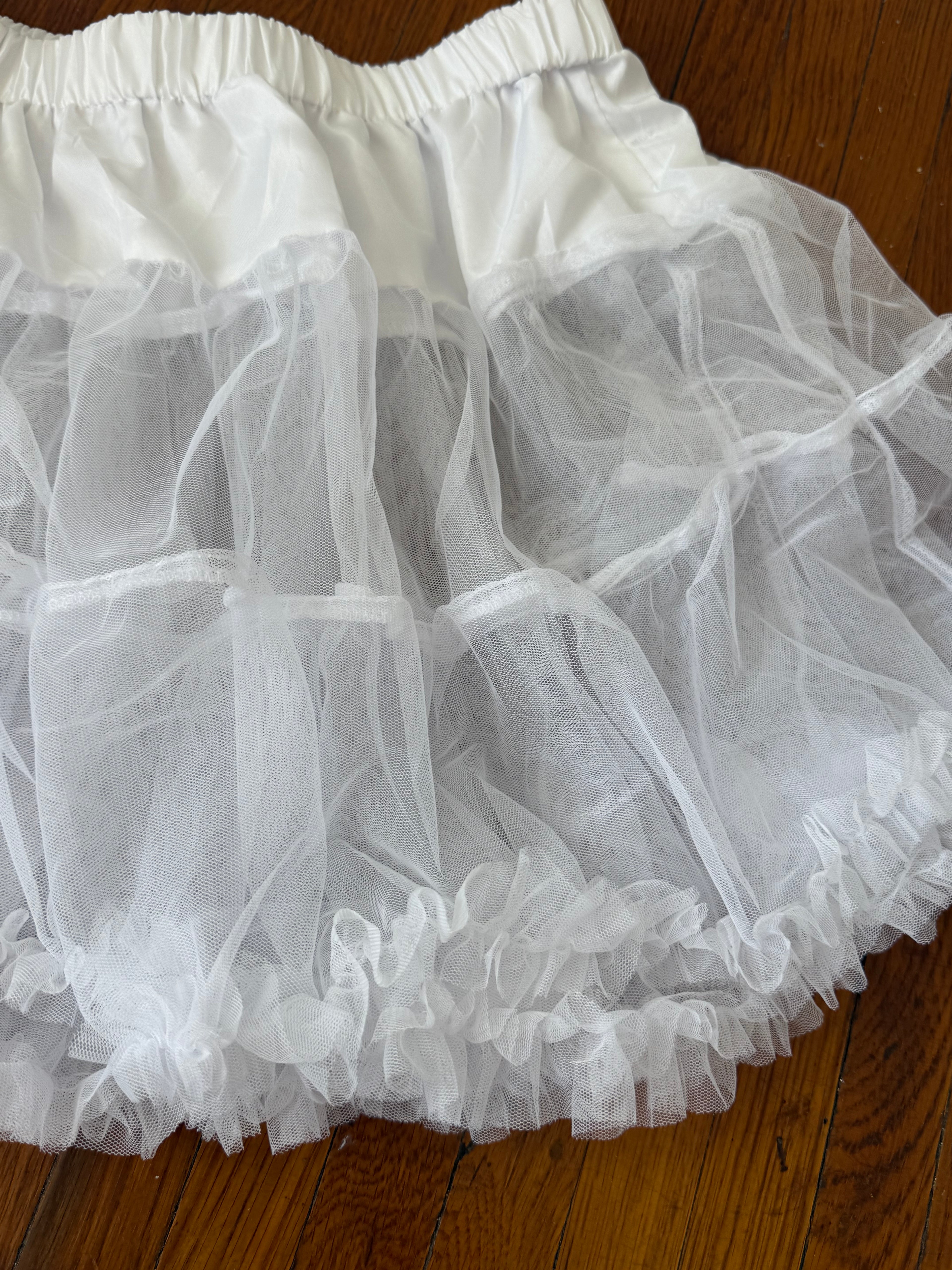 ✿ white sheer tulle ruffle mini skirt ⋆