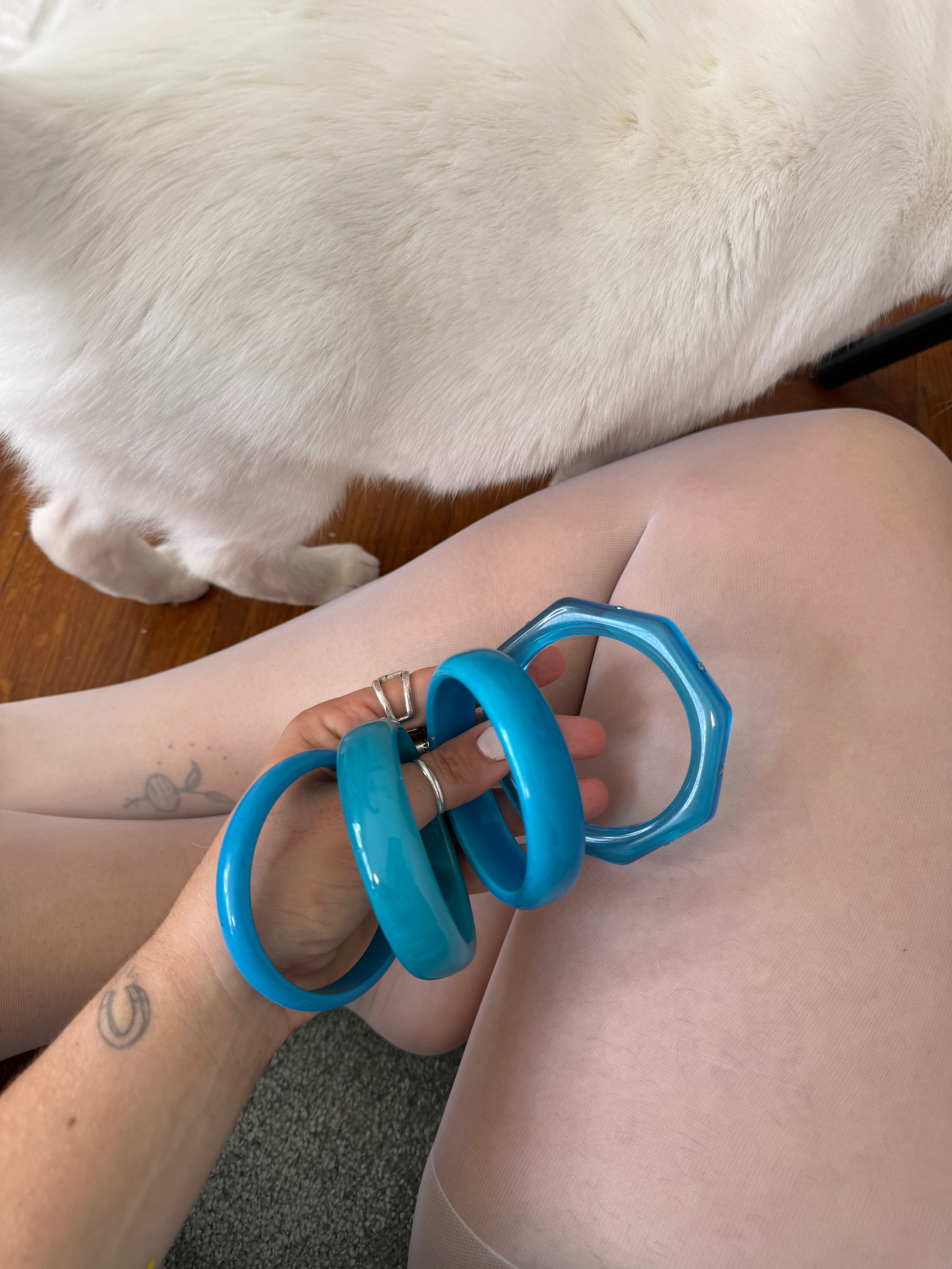 ✦ chunky resin bangle set