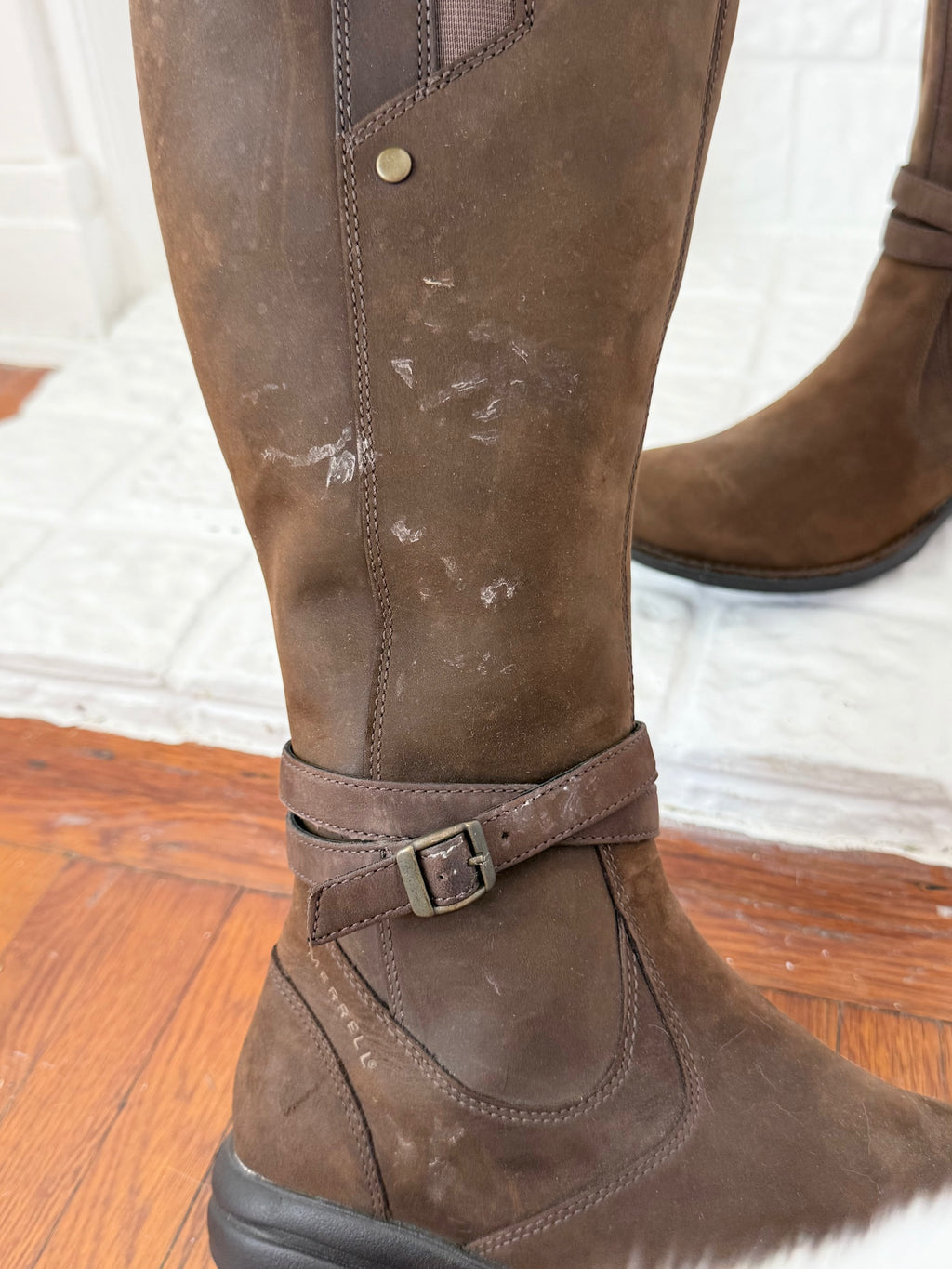 ✦ chunky brown leather riding boots