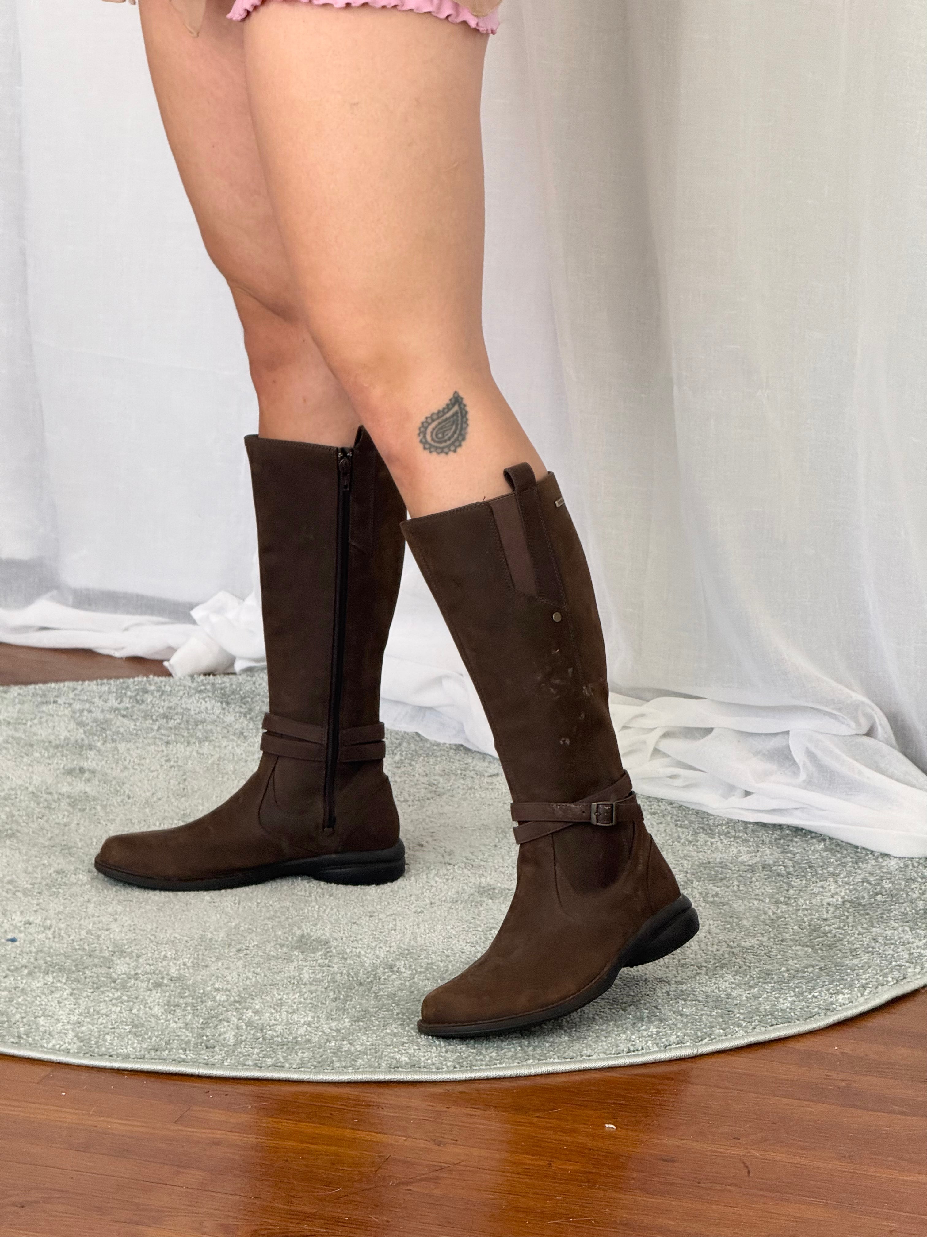 ✦ chunky brown leather riding boots