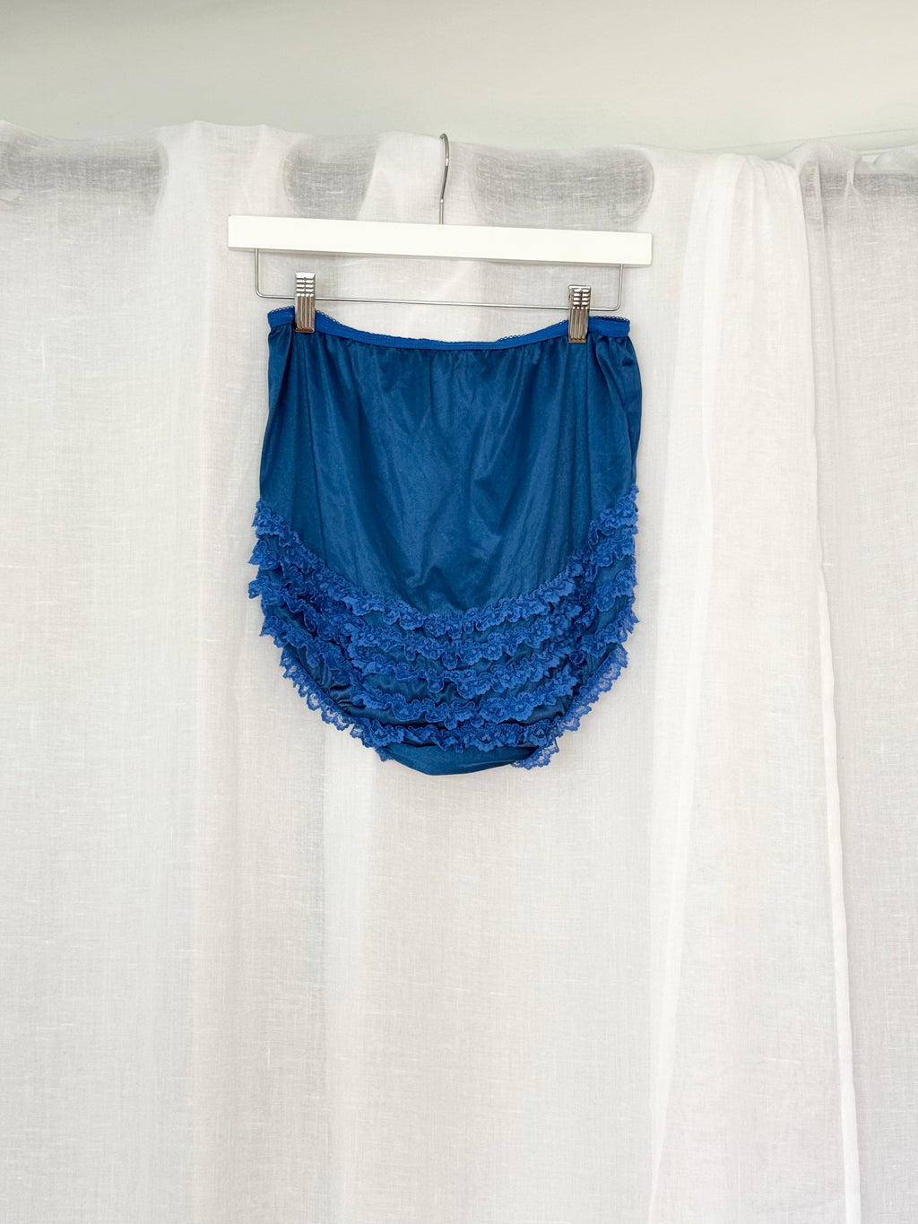 ✿ vintage 60’s cobalt lace ruffle bloomers