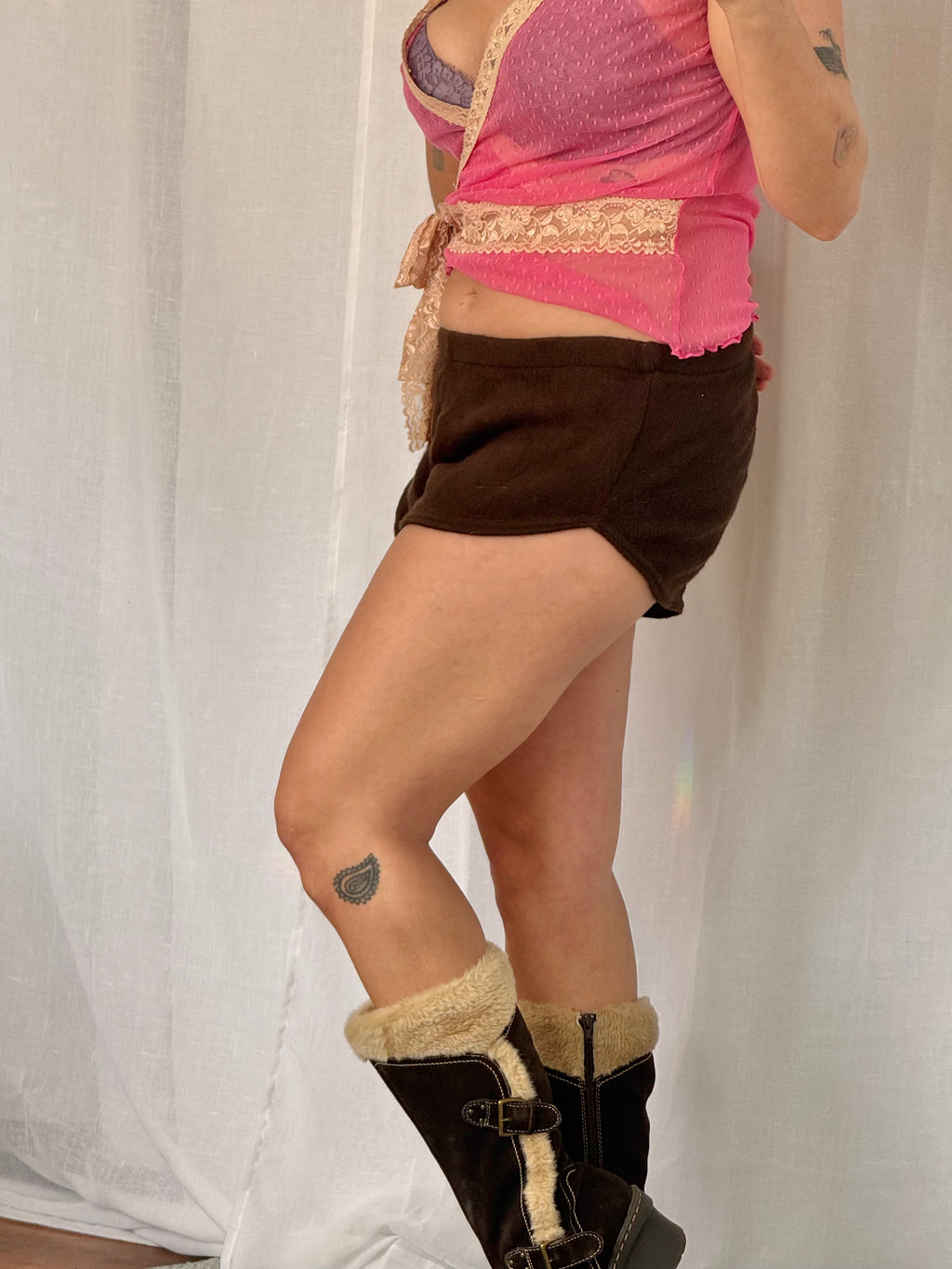 ⋆𓆩♡𓆪 brown knit mini shorts