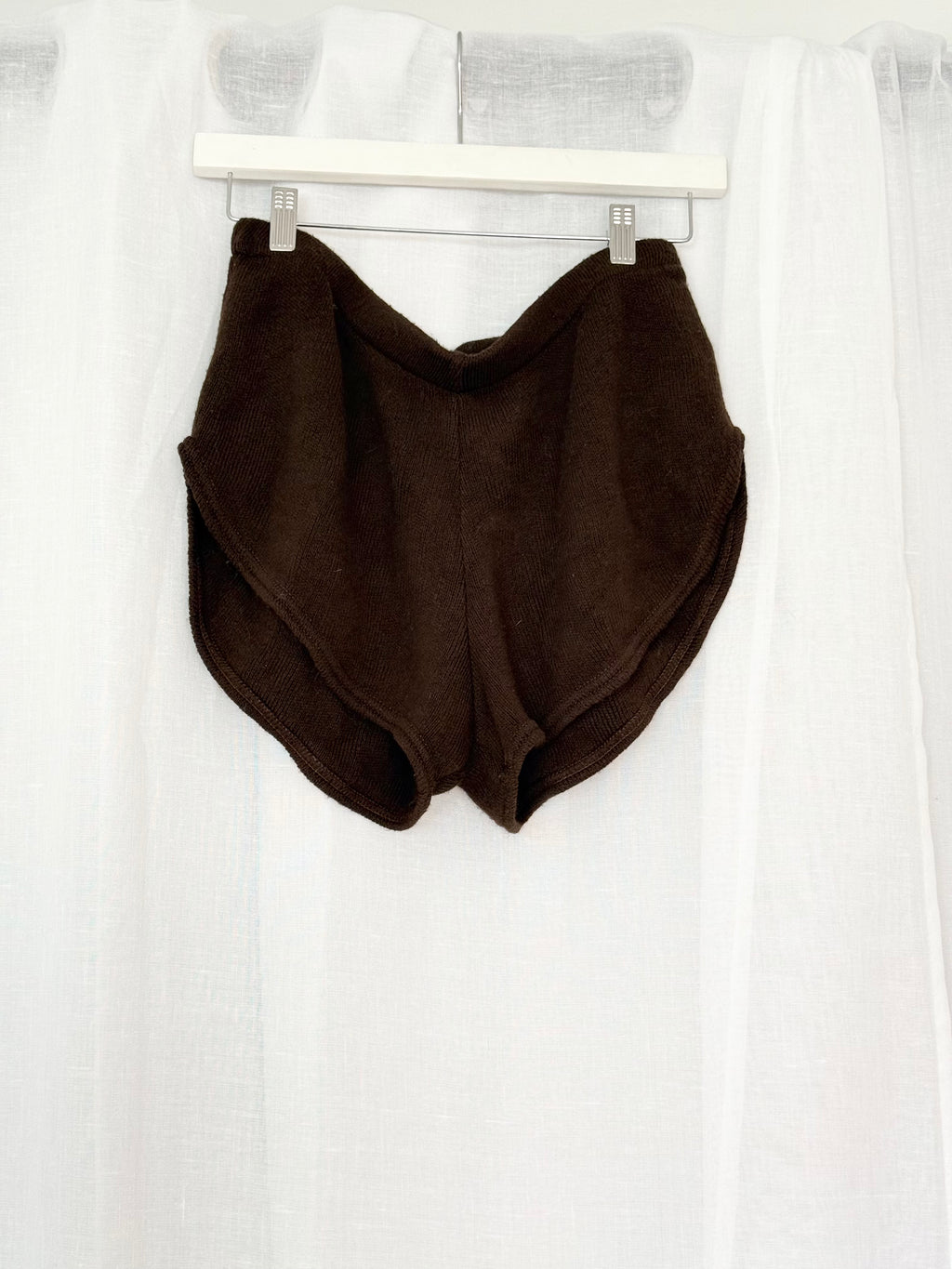 ⋆𓆩♡𓆪 brown knit mini shorts