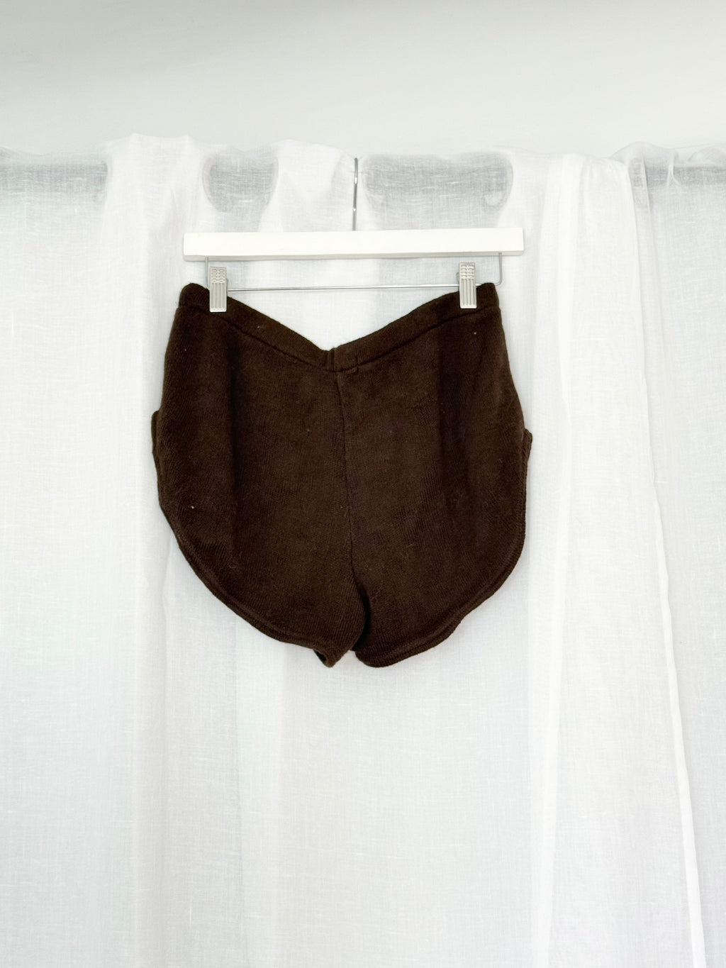 ⋆𓆩♡𓆪 brown knit mini shorts