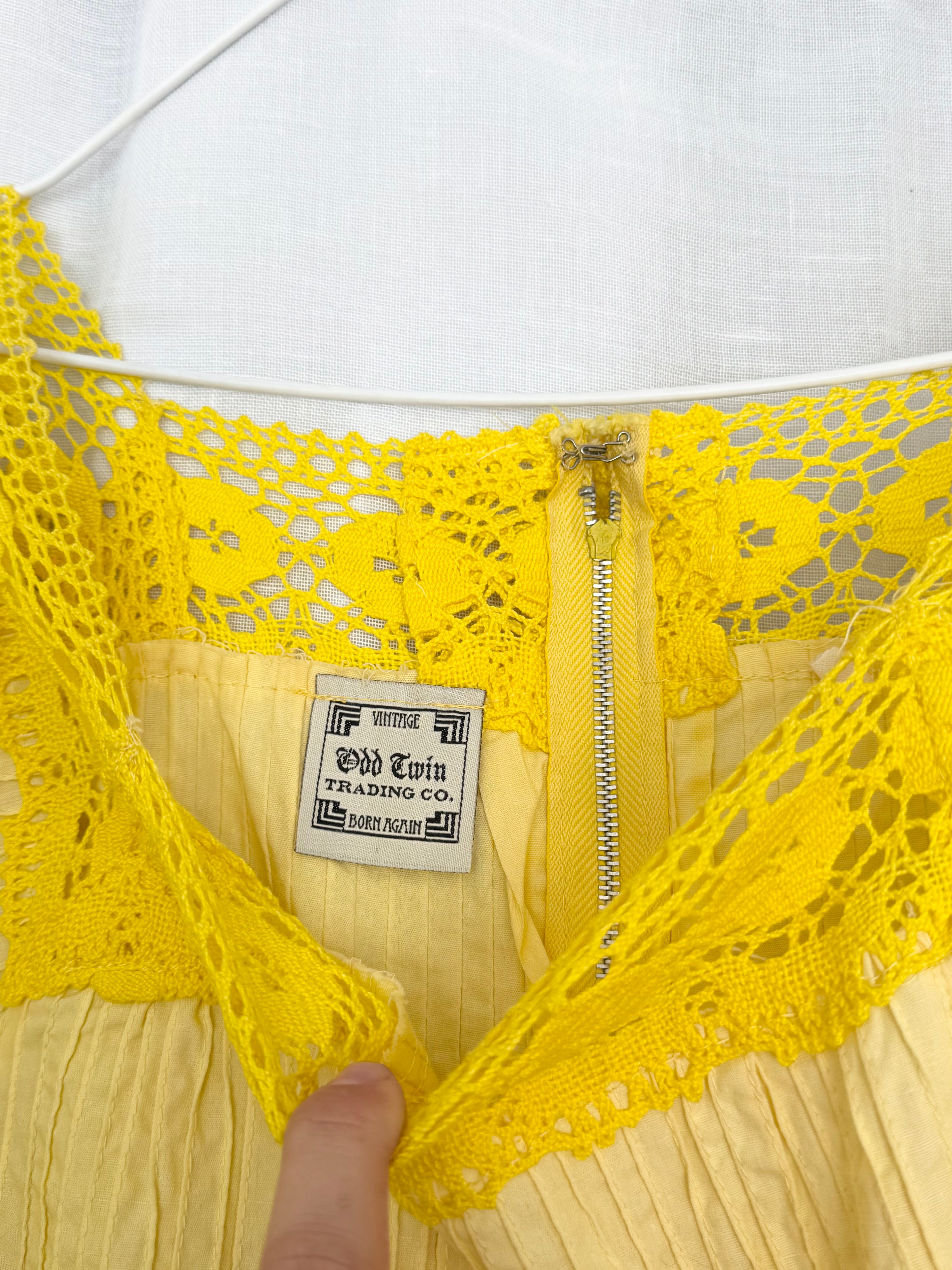 ✿ vintage yellow lace prairie dress