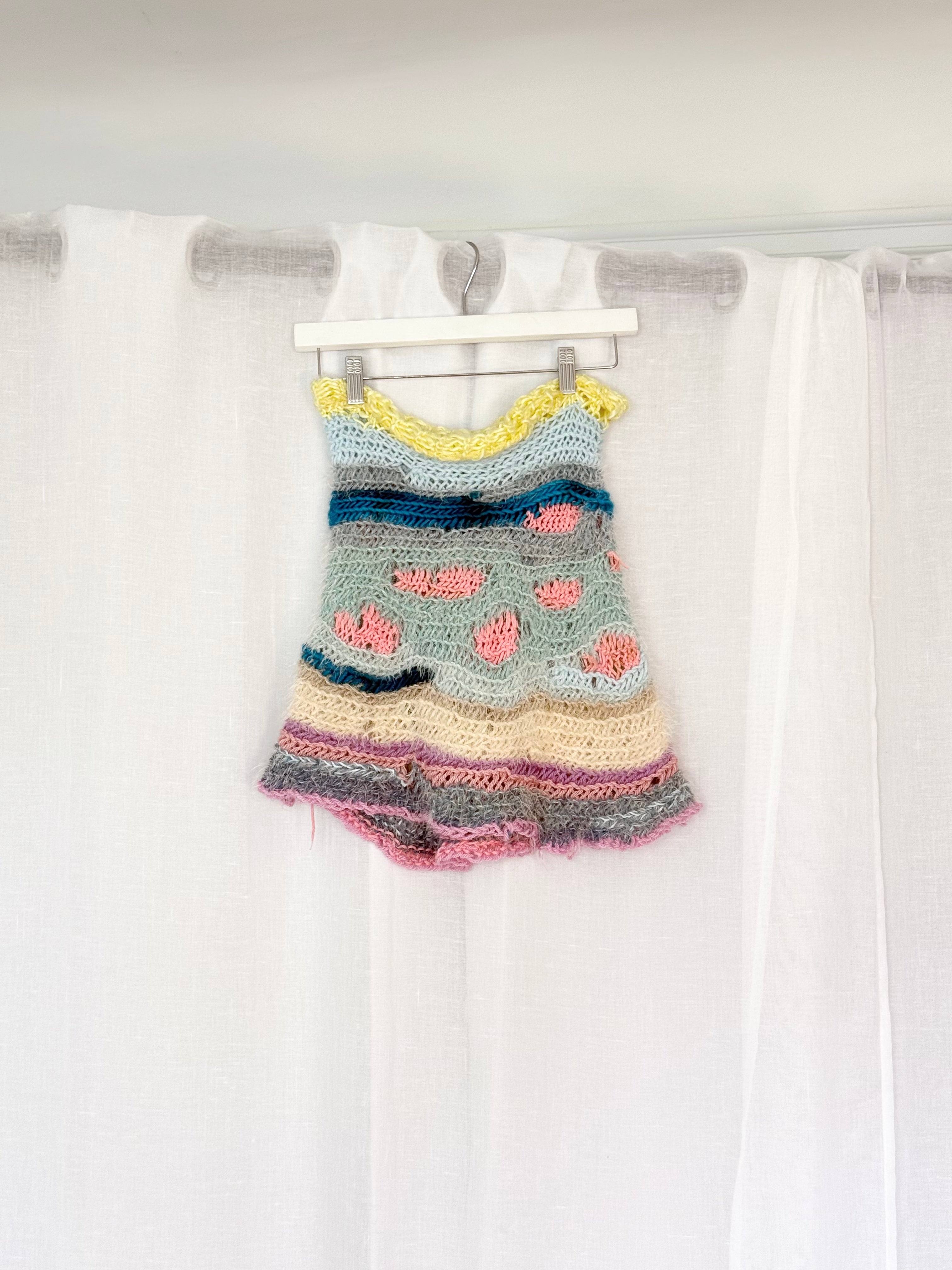 ✿ handmade knit polka dot mini skirt