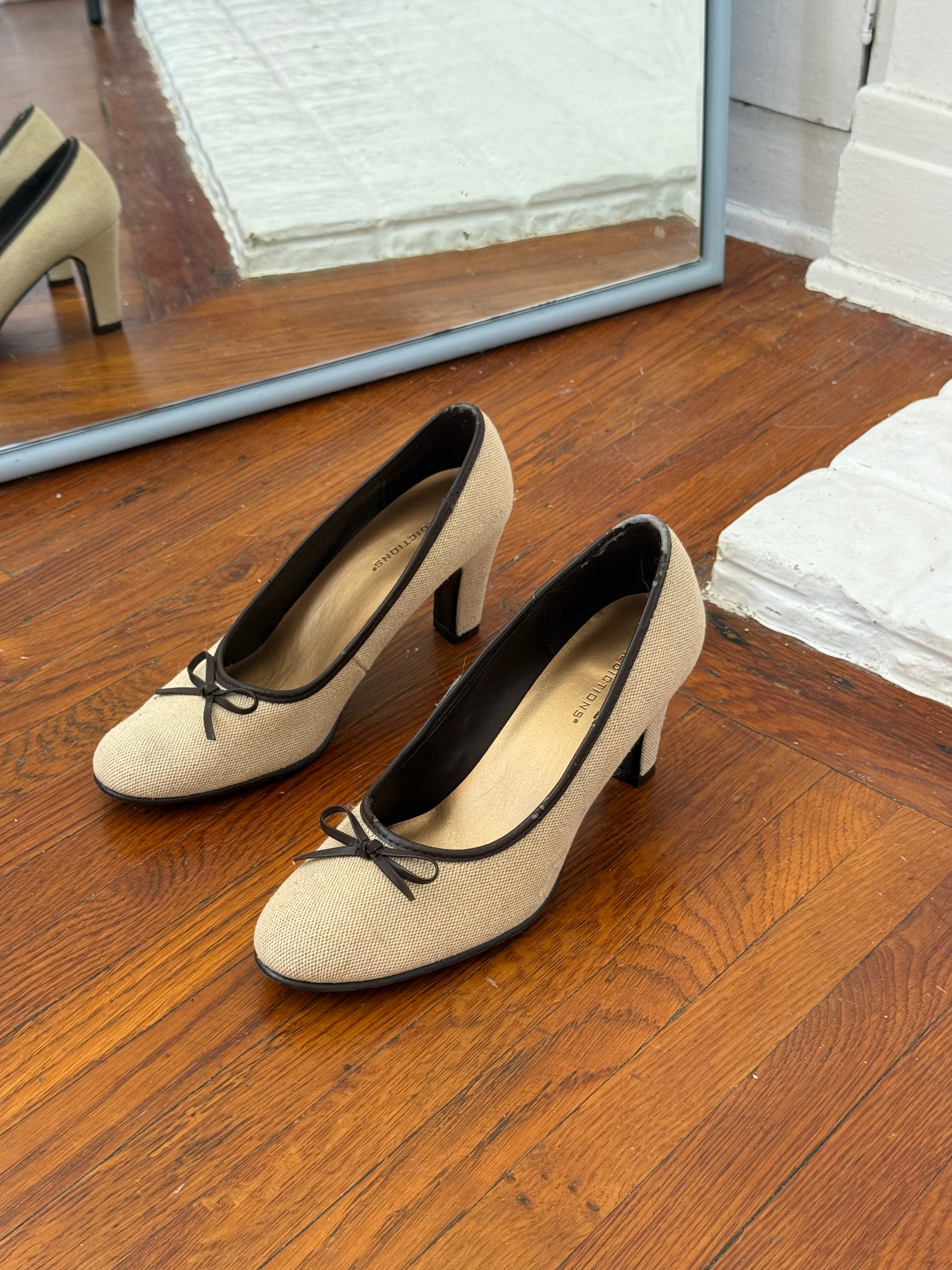 ✿ predictions bow detail kitten heel pumps