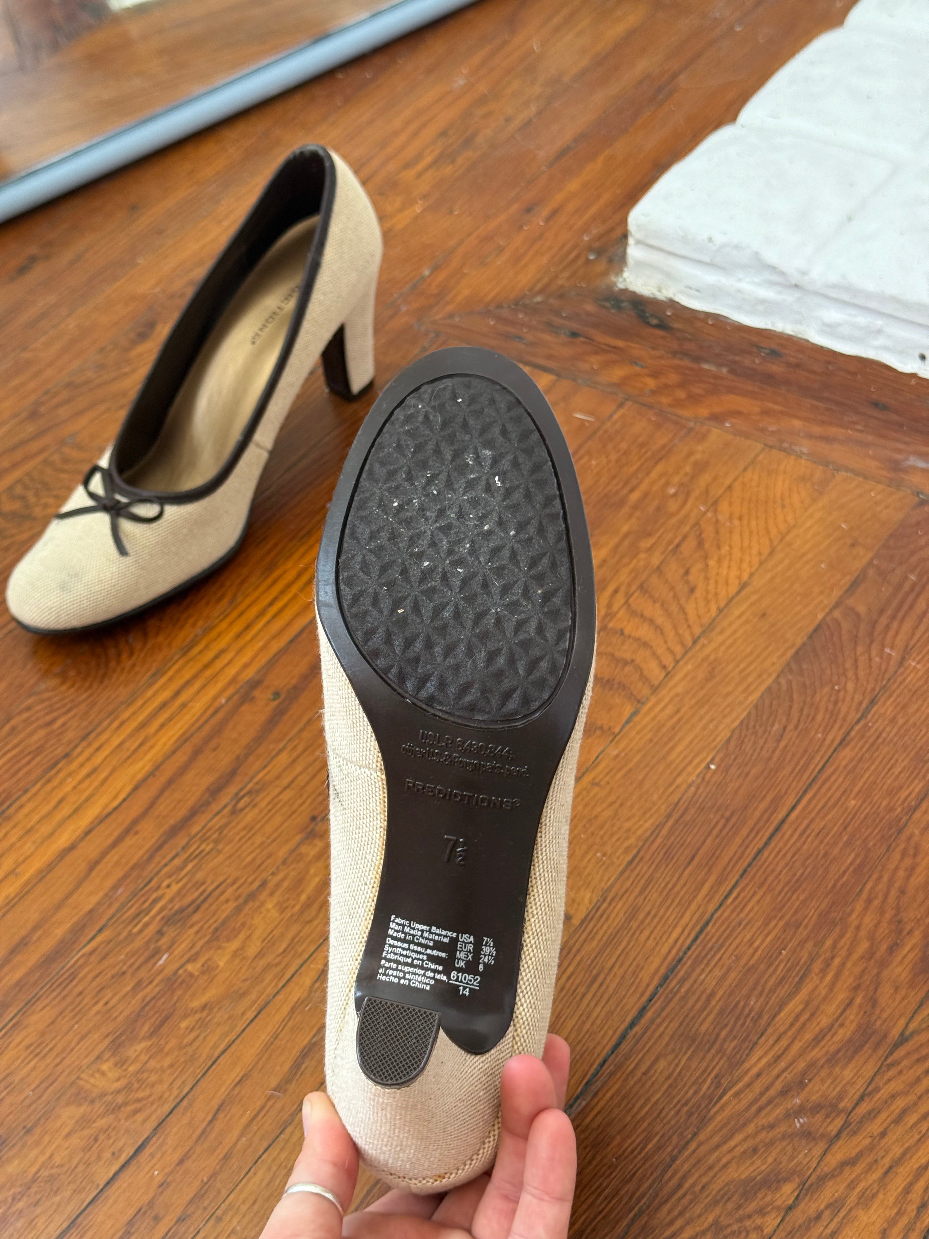 ✿ predictions bow detail kitten heel pumps