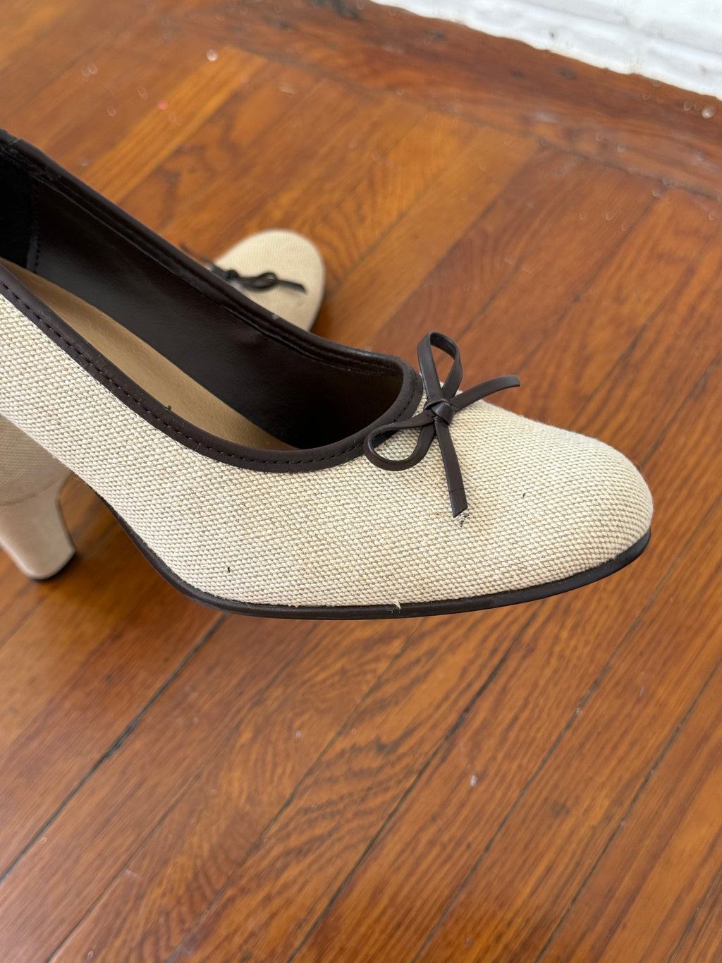 ✿ predictions bow detail kitten heel pumps