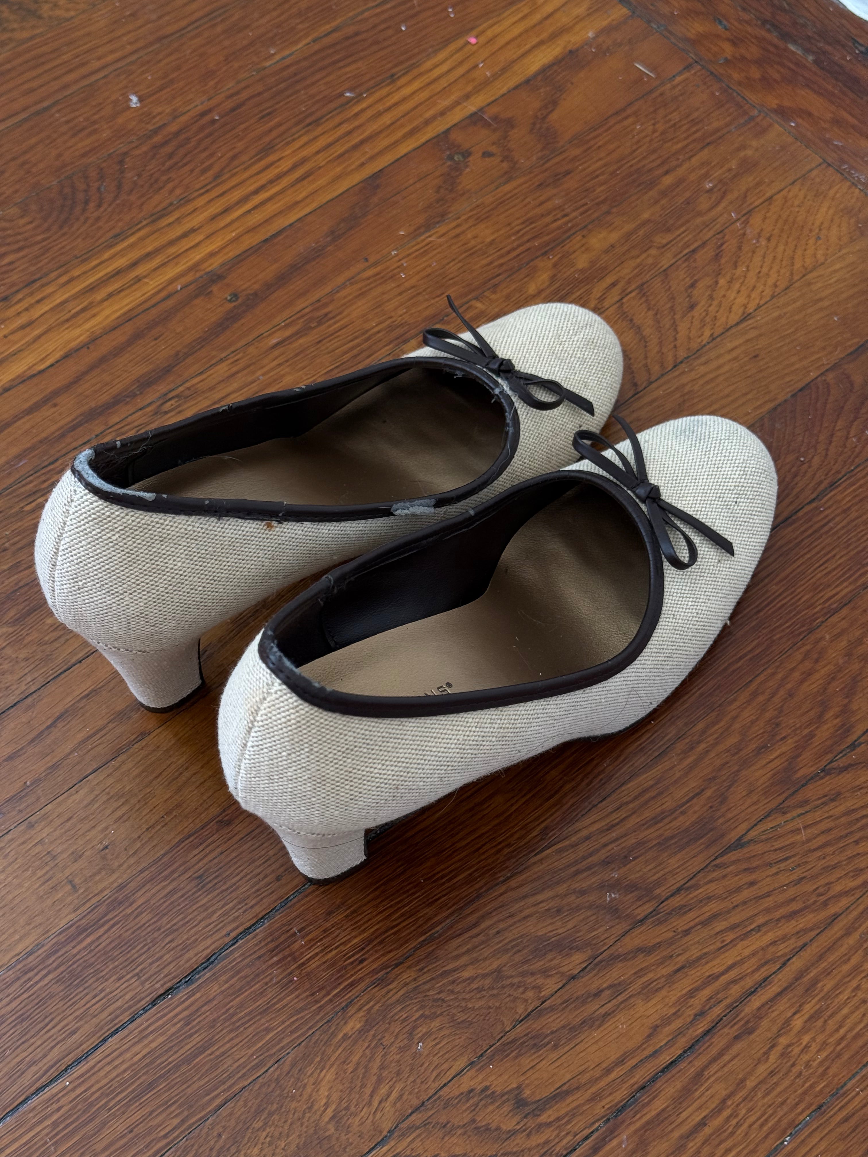 ✿ predictions bow detail kitten heel pumps