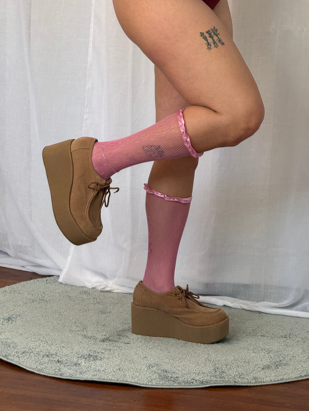 ✿ y2k suede platform lace up shoes (size 9.5)