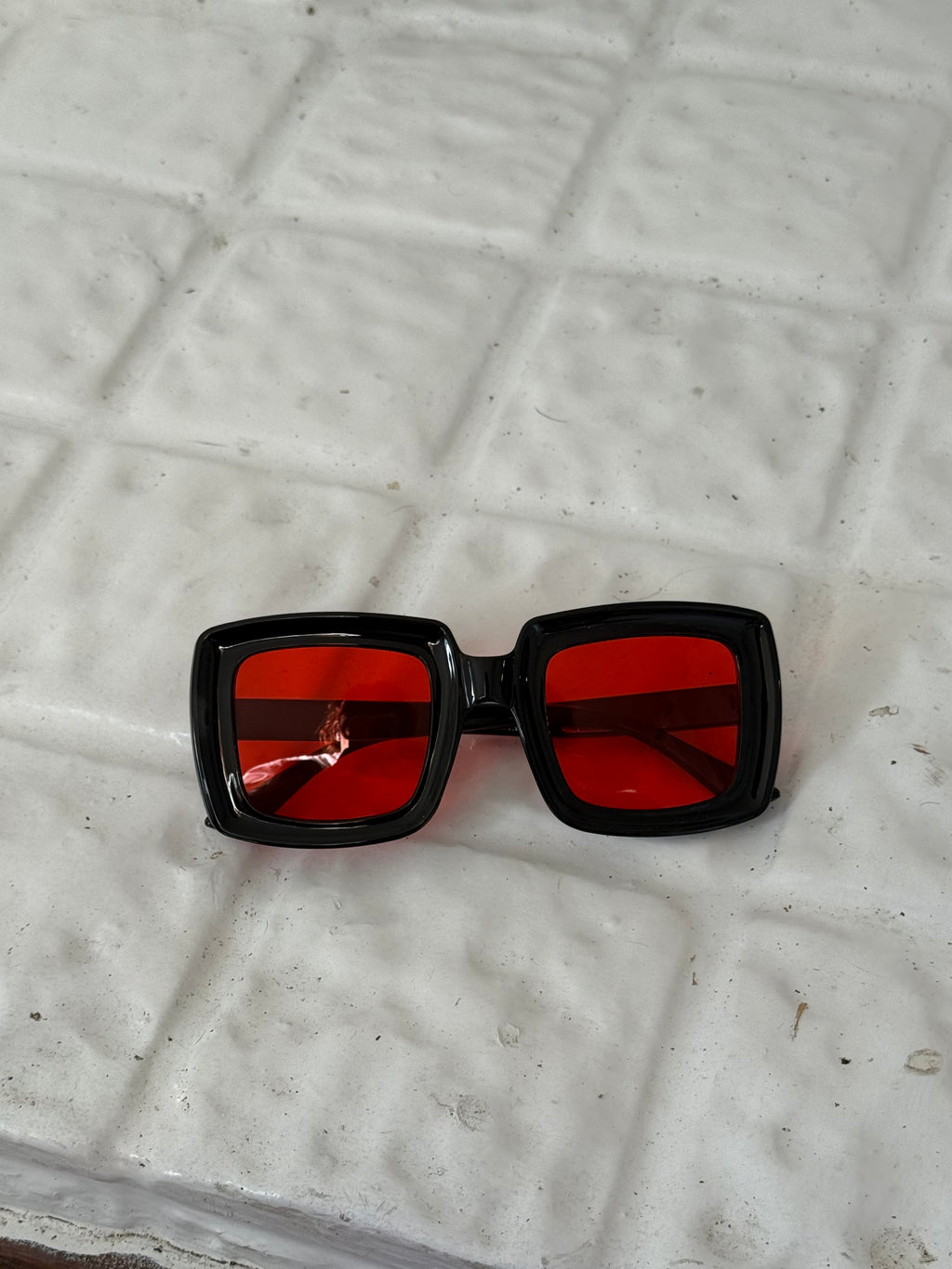 red and black oversized sunnies