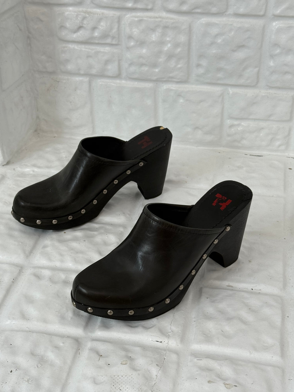 ♡ black wooden clog mules ♡