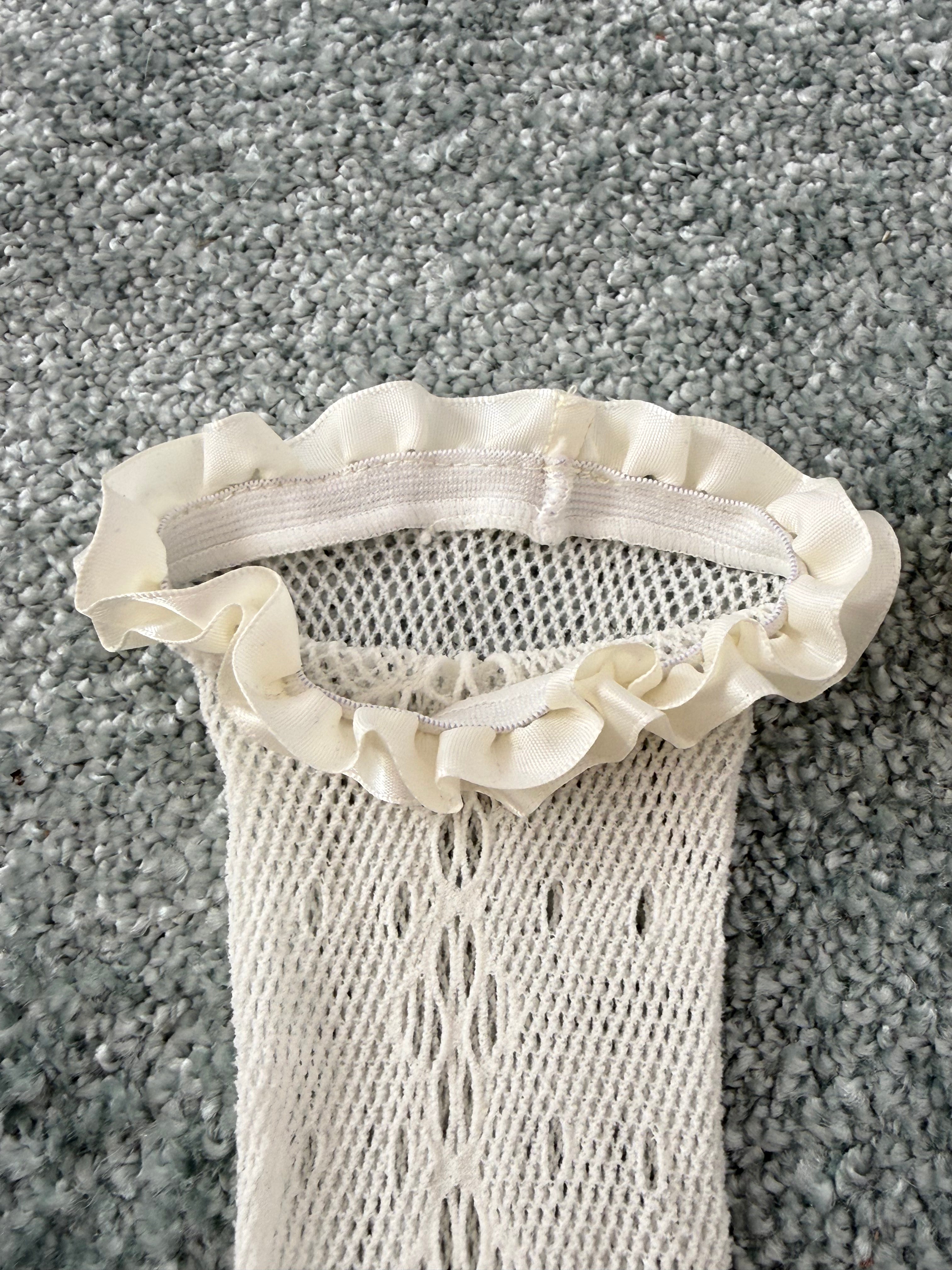 ✿ ruffled lace knee socks ✿